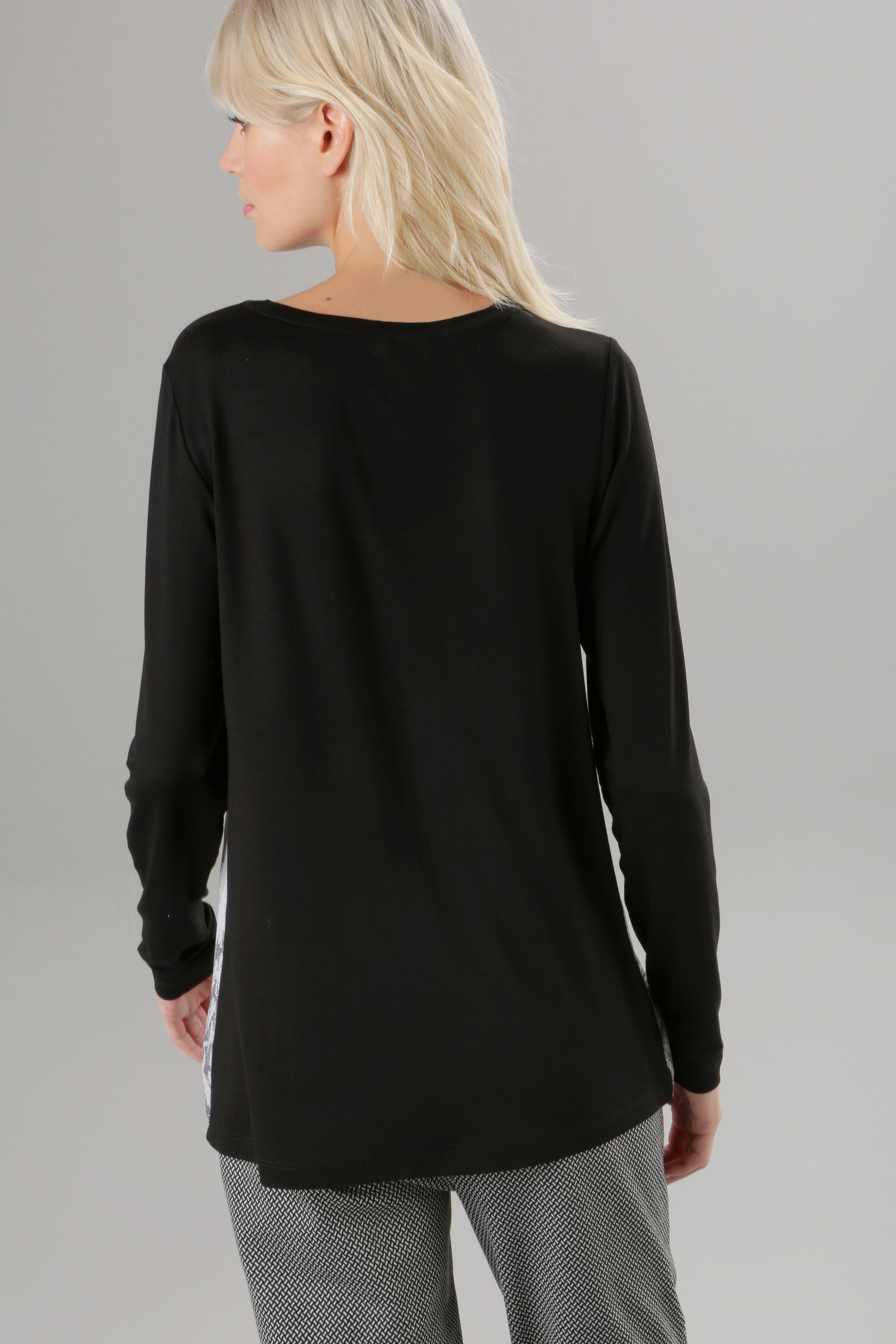 Aniston SELECTED Langarmshirt, mit BAUR kaufen modischem | online Druck