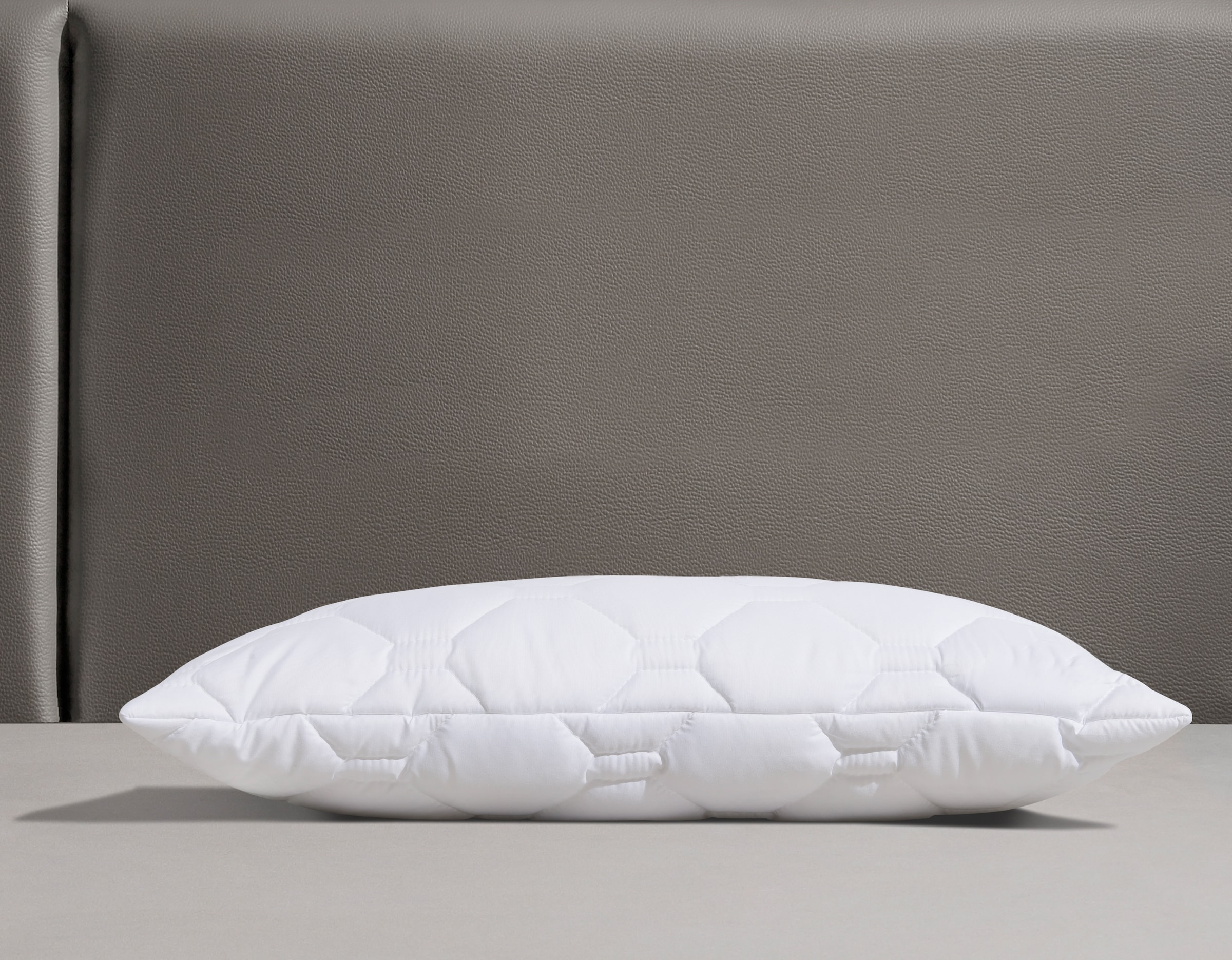 OTTO home Microfaserkissen »Rike Kopfkissen 40x80 cm, 80x80 cm« Füllung: Polyester Bezug: Polyester 1 Stk. tlg. Kissen mit sehr guter Atmungsaktivität und kochfest bis 95°C