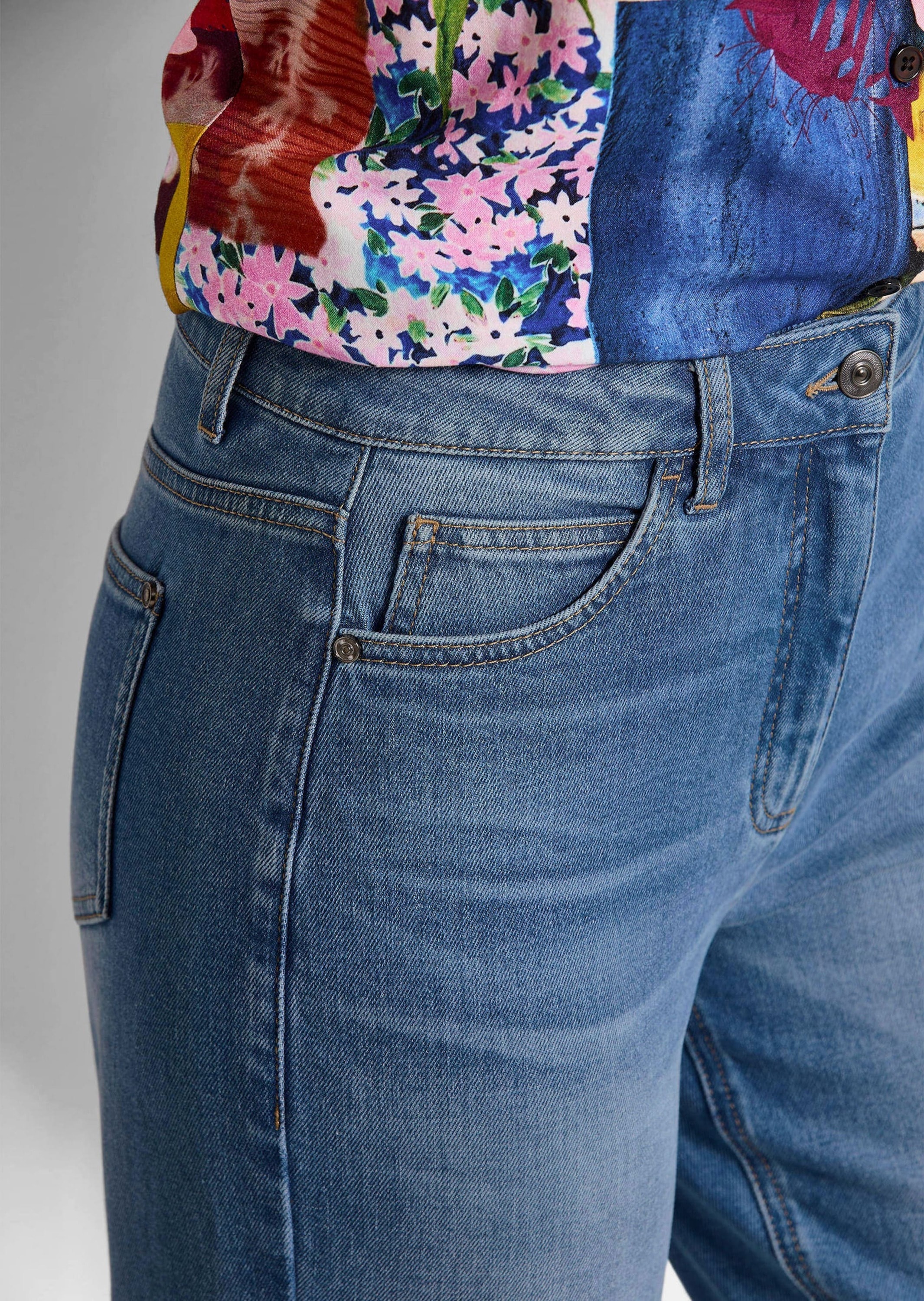 GOLDNER Regular-fit-Jeans »Kurzgröße Baumwoll-Stretch Mom Jeans SARA« stretchbequeme Quälität