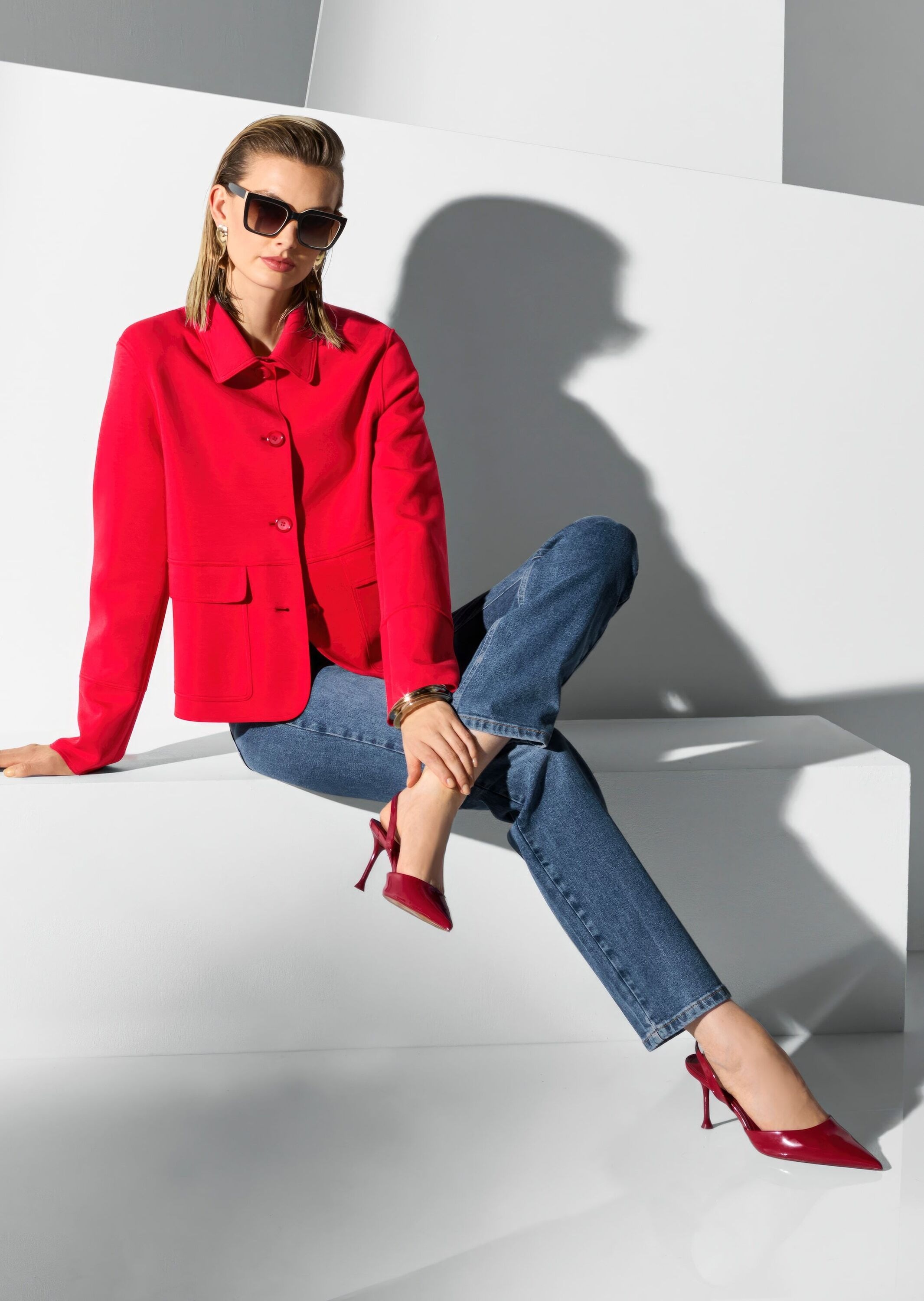 MADELEINE Jackenblazer »Kurzblazer Moderner Damenblazer mit Hemdkragen« Offene Schnittkanten