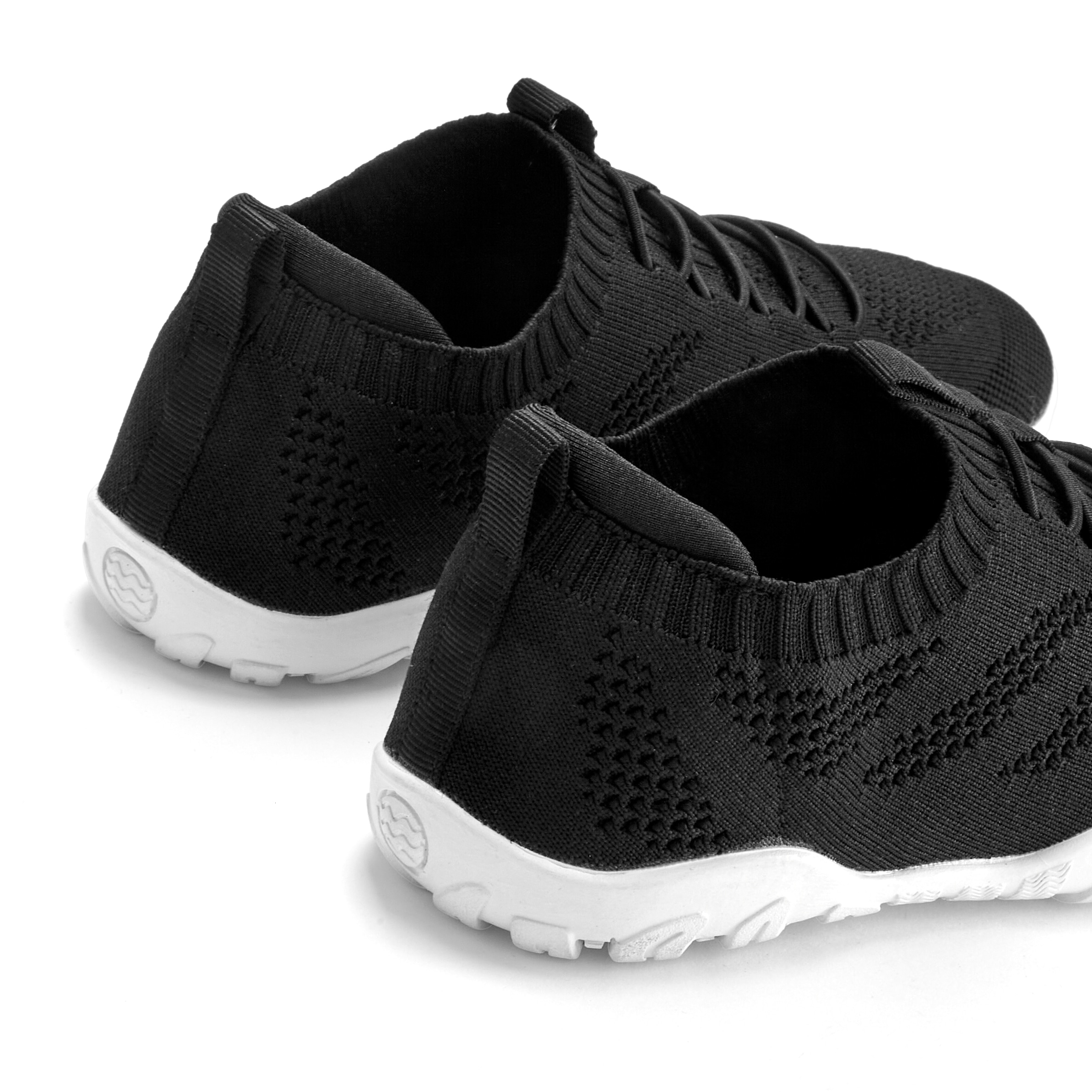 Vivance Sneaker »Freizeitschuh, Halbschuh mit ultraleichter und flexibler Sohle,«, zum Reinschlüpfen mit elastischen Schnürbändern VEGAN