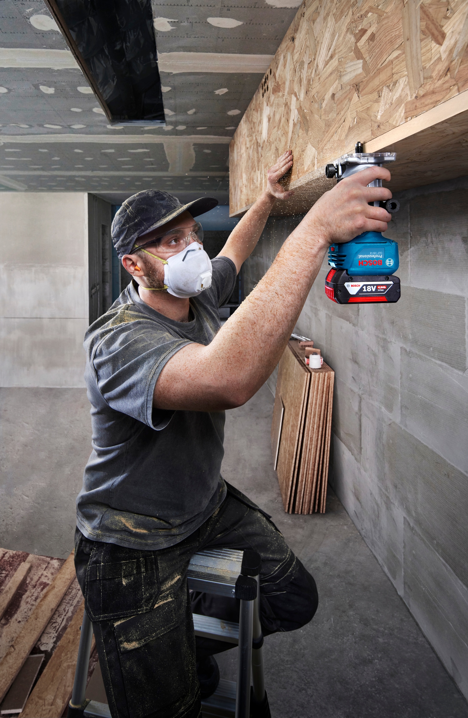 Bosch Professional Akku-Fräse »GLF 18V-8« mit L-BOXX 136, ohne Akku und Ladegerät