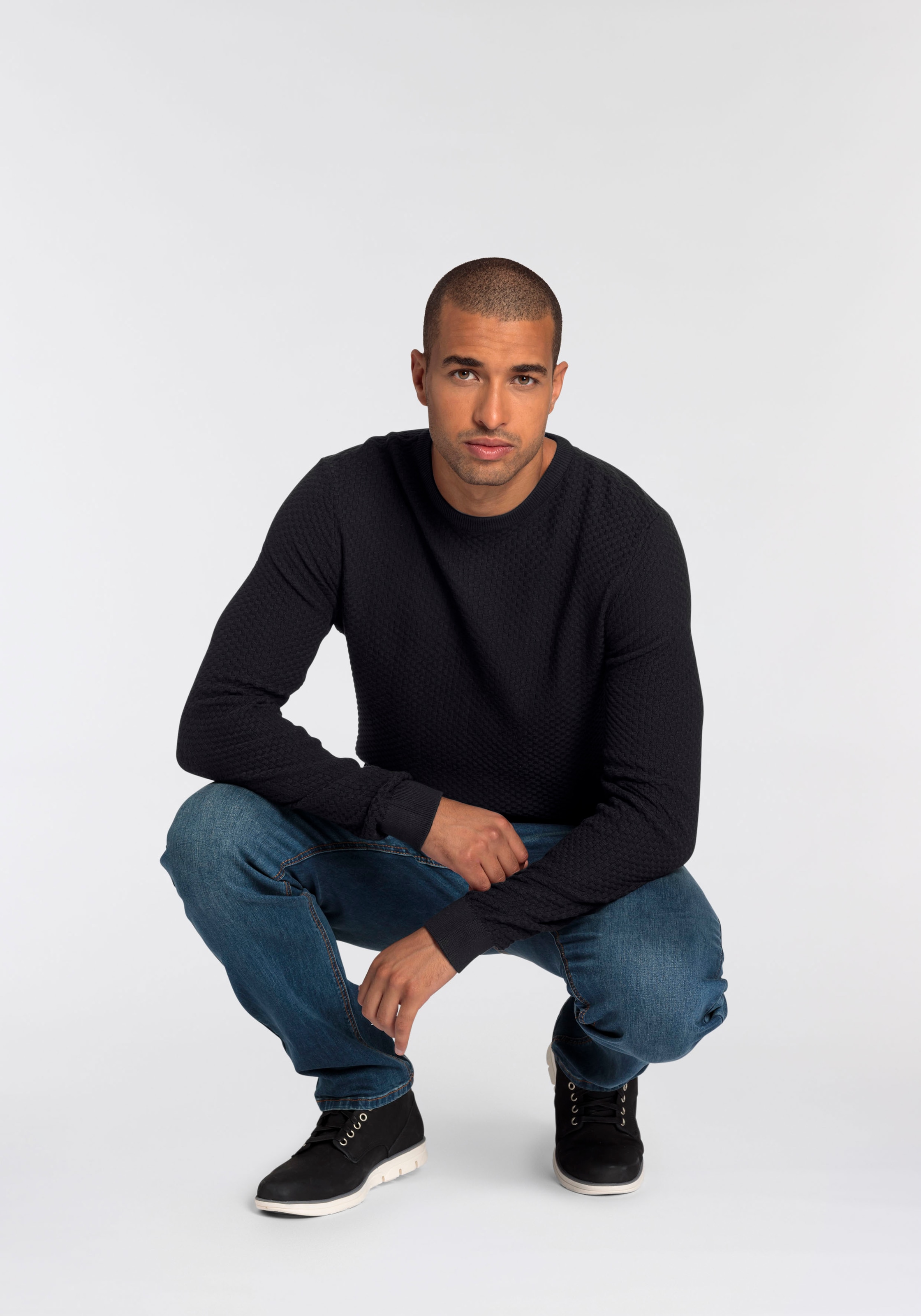 Bruno Banani Strickpullover, mit spezieller Strickoptik