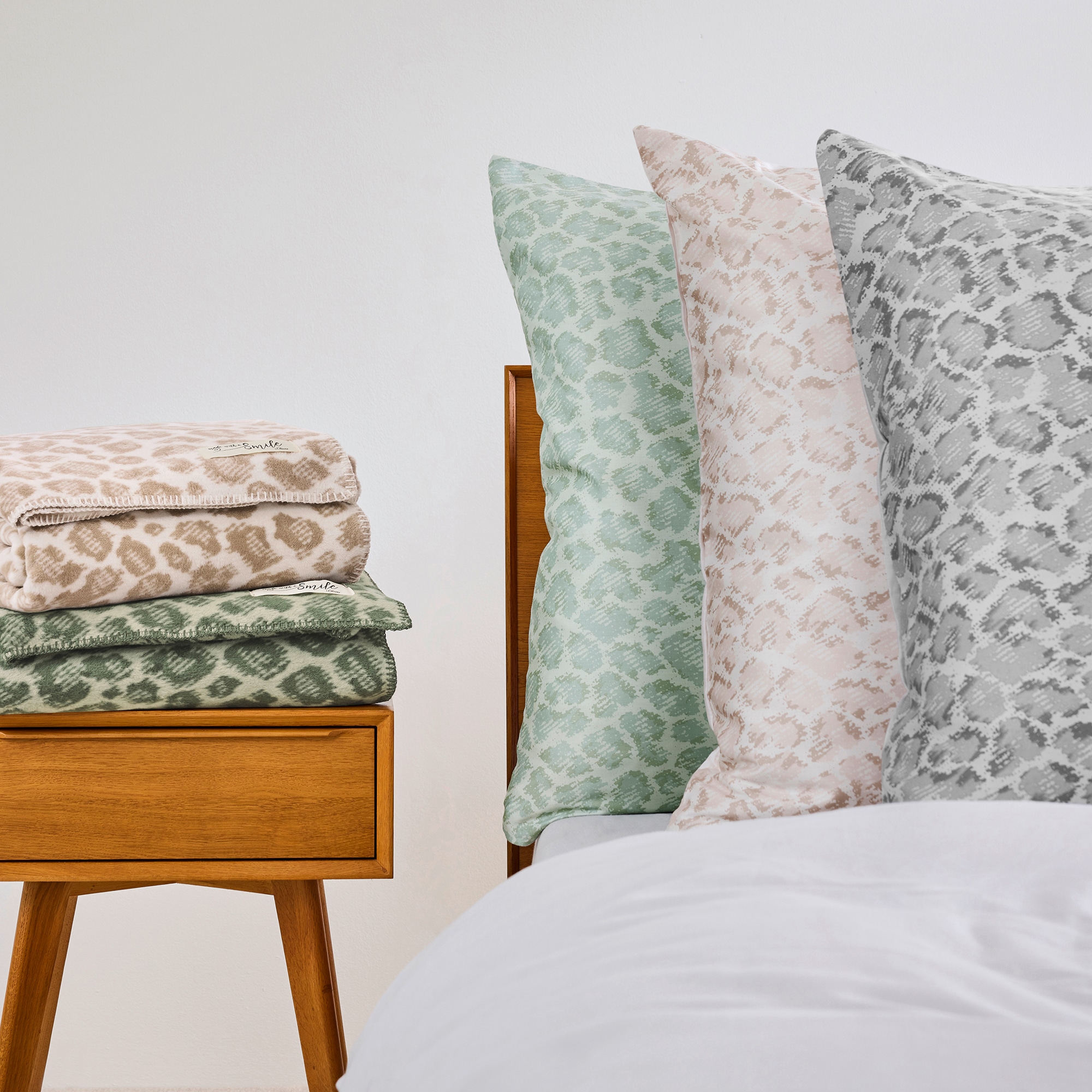 s.Oliver Wendebettwäsche »Satinbettwäsche LEO, Baumwolle, mit Reißverschluss« 2 Stk. im modernen Leo-Look