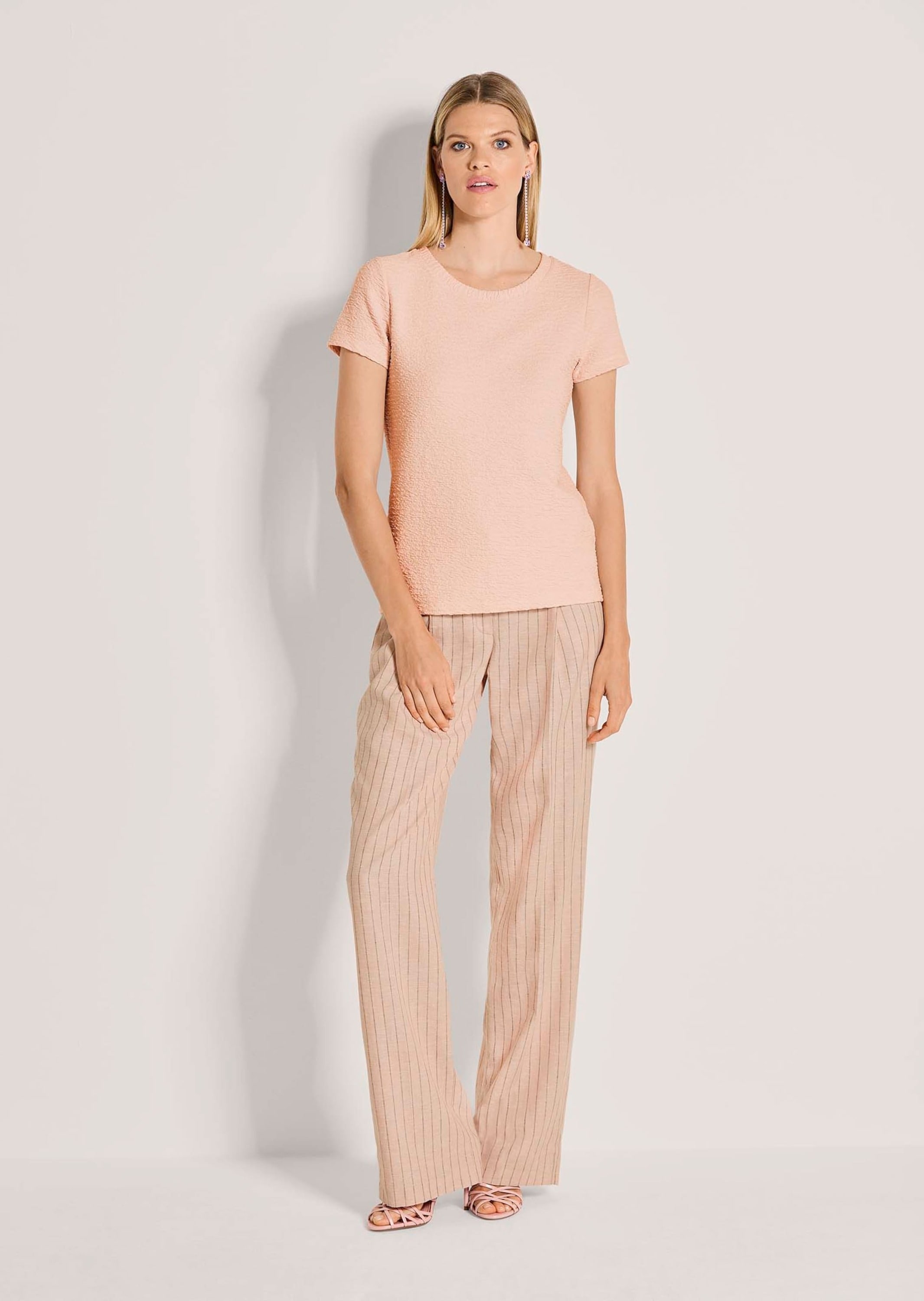 MADELEINE Kurzarmshirt »Shirt Elegantes Basic-Shirt, Kreppqualität« Kreppgewebe