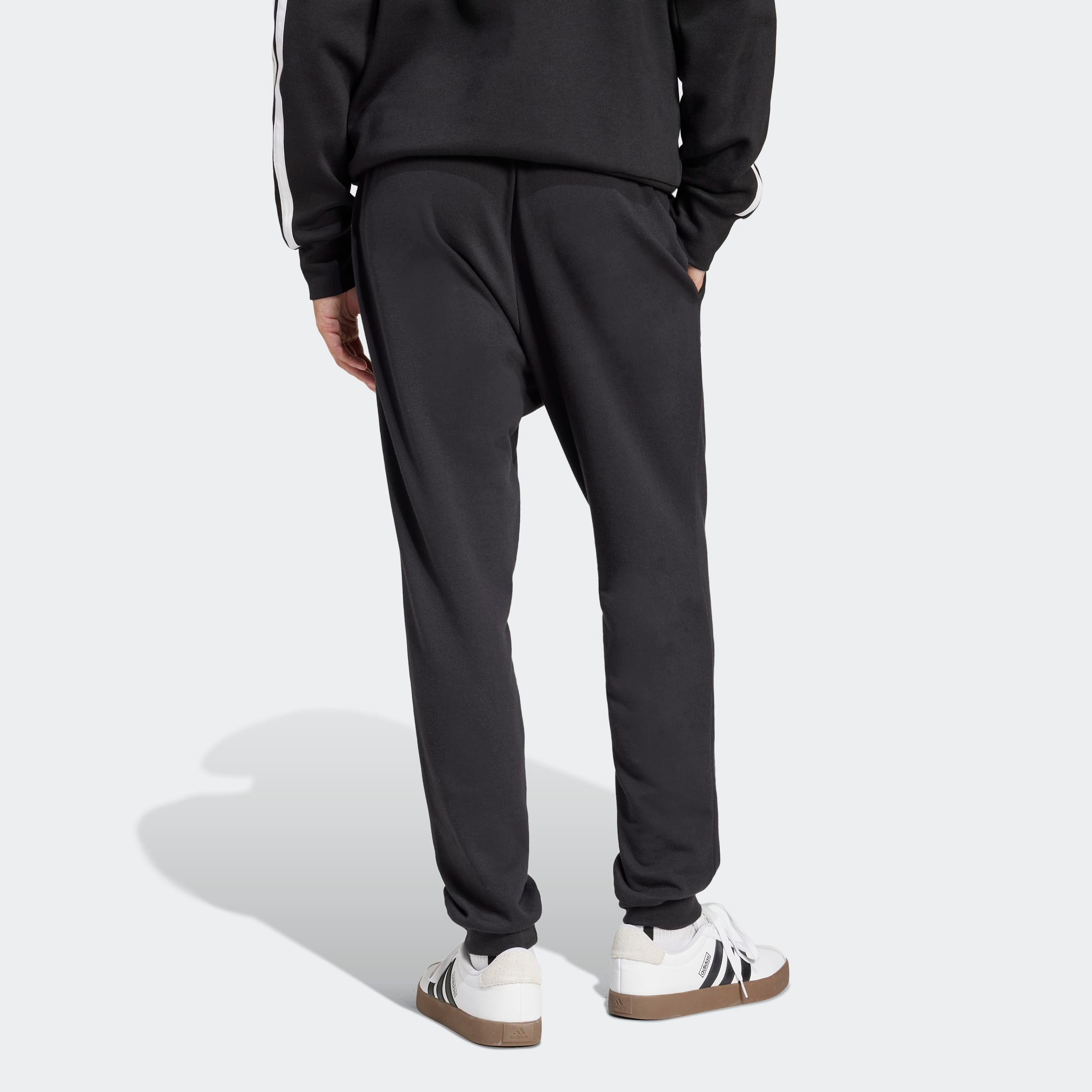 adidas Sportswear Sporthose »M FEELCOZY PANT«  für Erwachsene, aus Baumwolle und Polyester