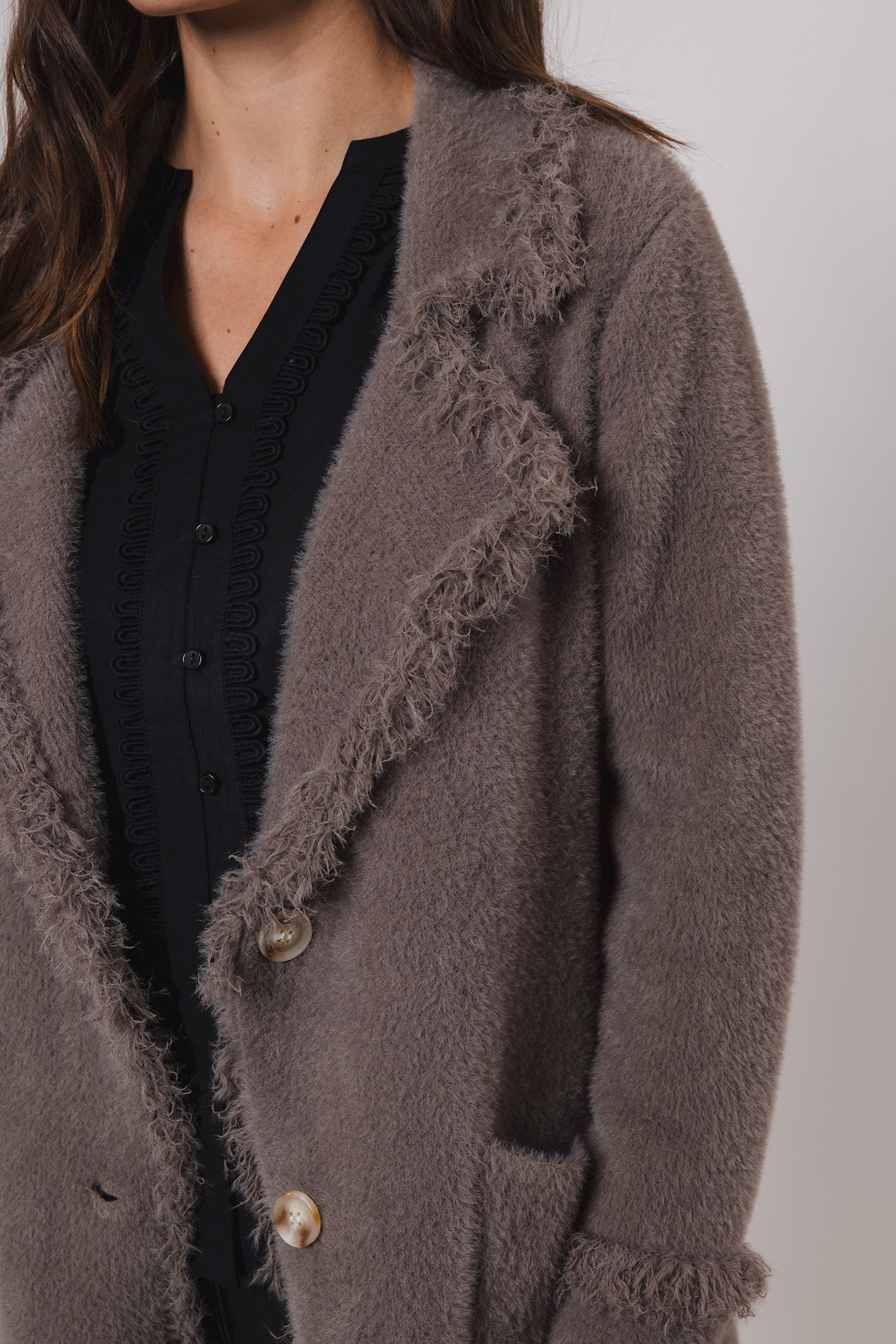 Rino & Pelle Longstrickjacke »CATENA«, mit Fransendetails und Knöpfen