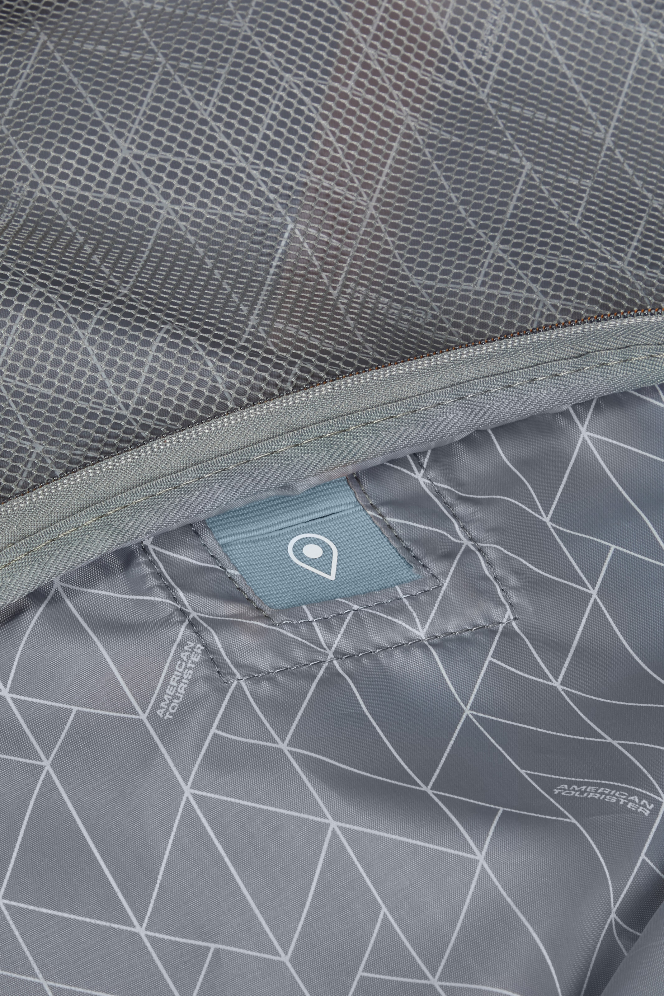 American Tourister® Hartschalen-Trolley »FASTFORWARD, verschiedene Größen und Farben«, 4 Rollen, Hartschalen-Koffer personalisierbar TSA-Schloss Volumenerweiterung