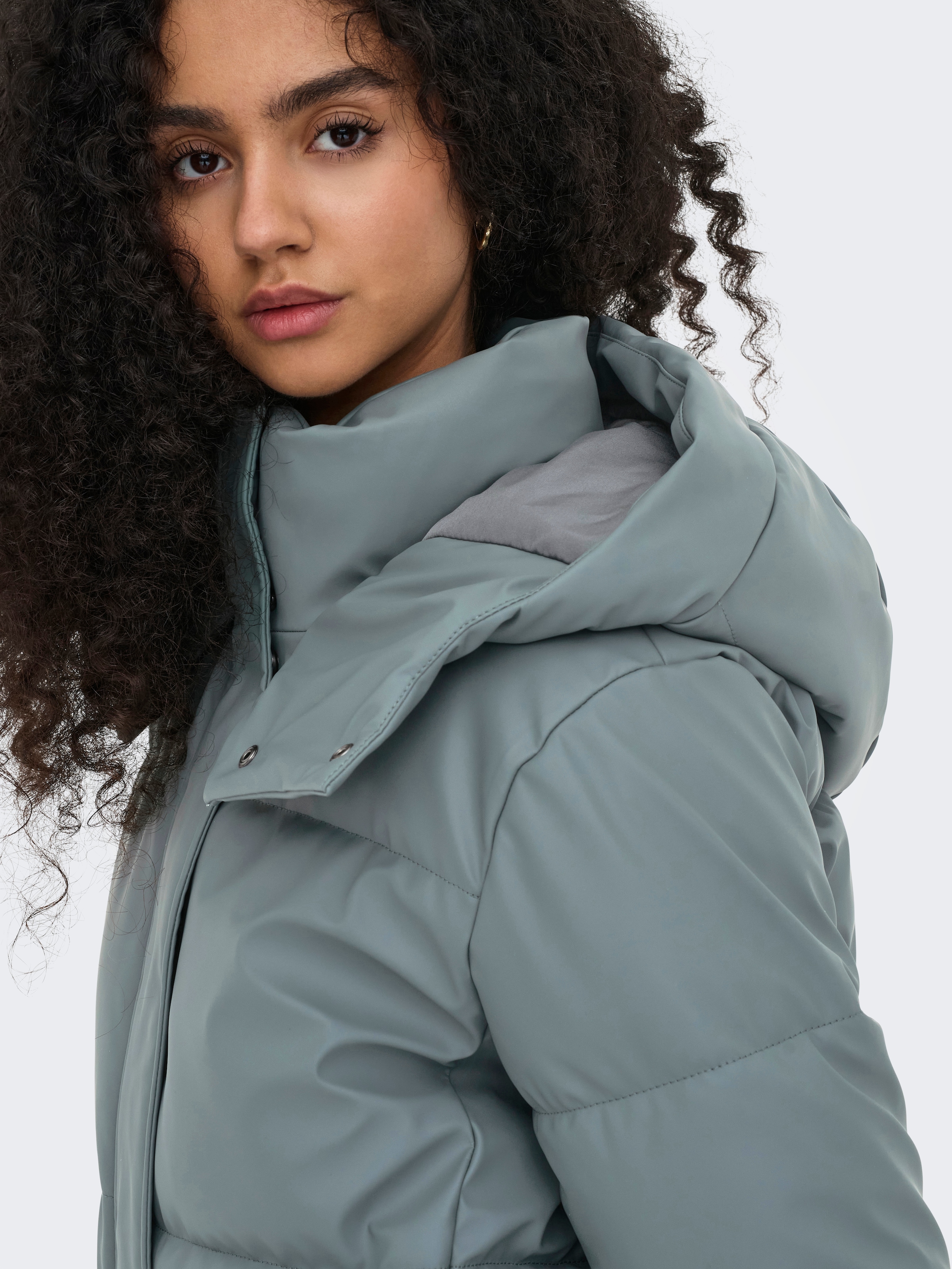 ONLY Steppjacke »ONLAGNES COATED PUFFER JACKET OTW« mit Kapuze