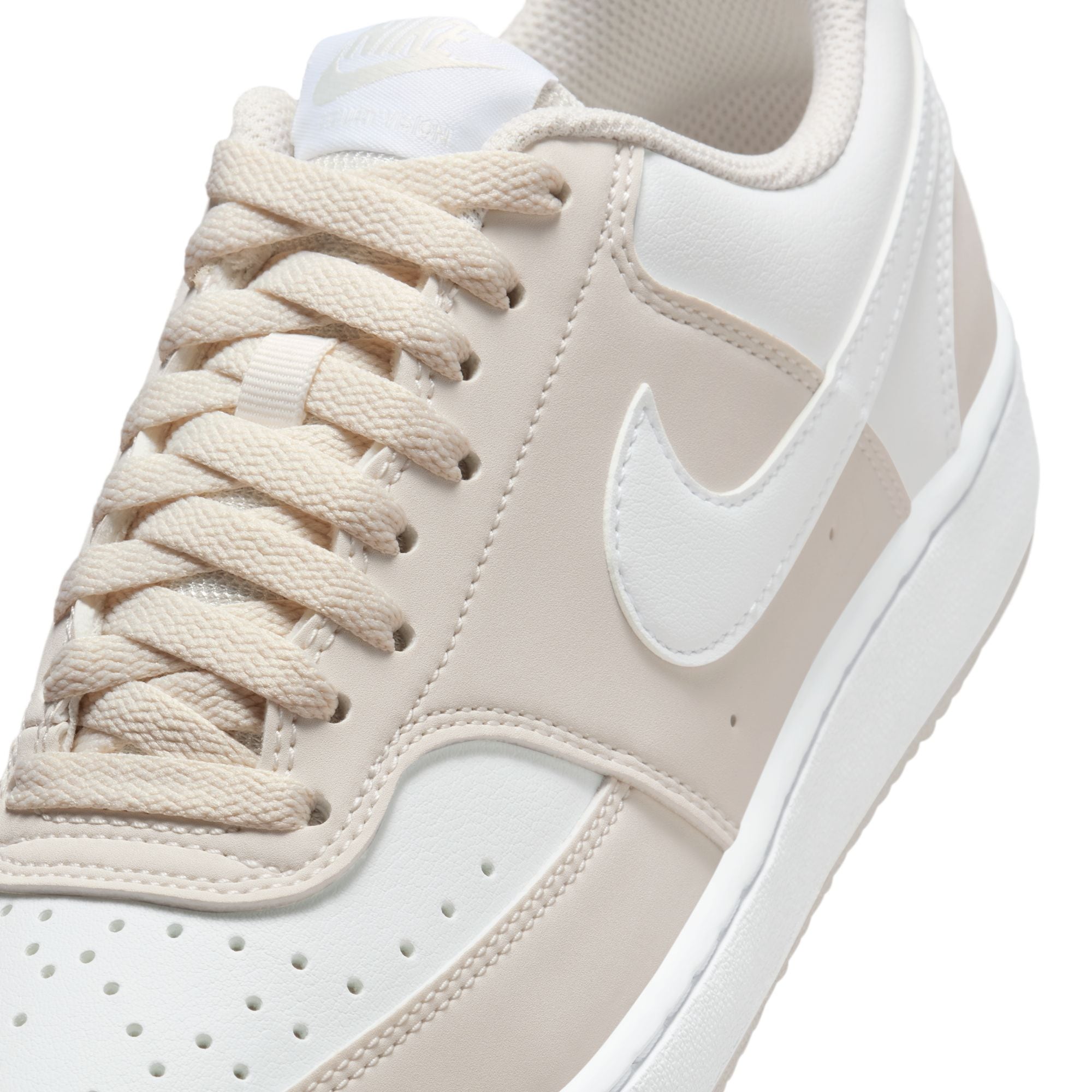 Nike Sportswear Sneaker »W COURT VISION LOW P NBK«  inspiriert vom Design des Nike Air Force