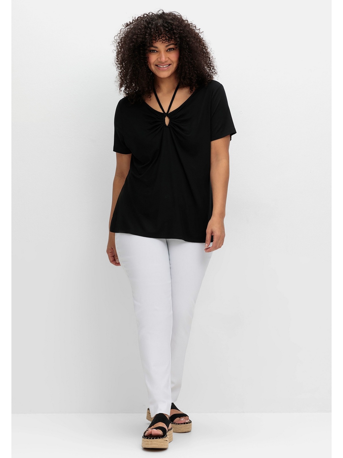 sheego by Joe Browns T-Shirt »Große Größen«, mit Neckholder-Bindeband