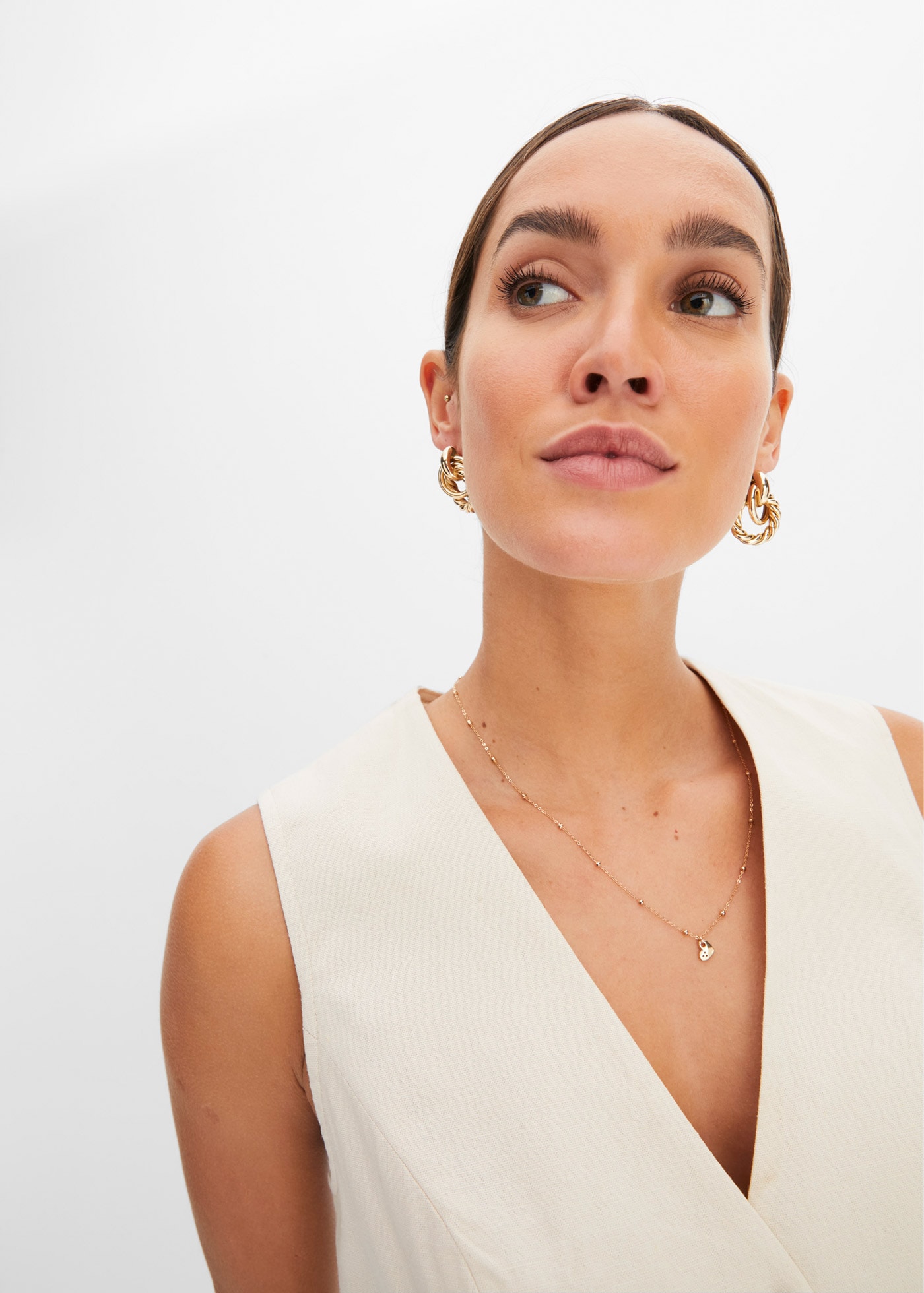 bonprix Shorts  aus Leinenmix, eleganter Stil, mit passender Weste