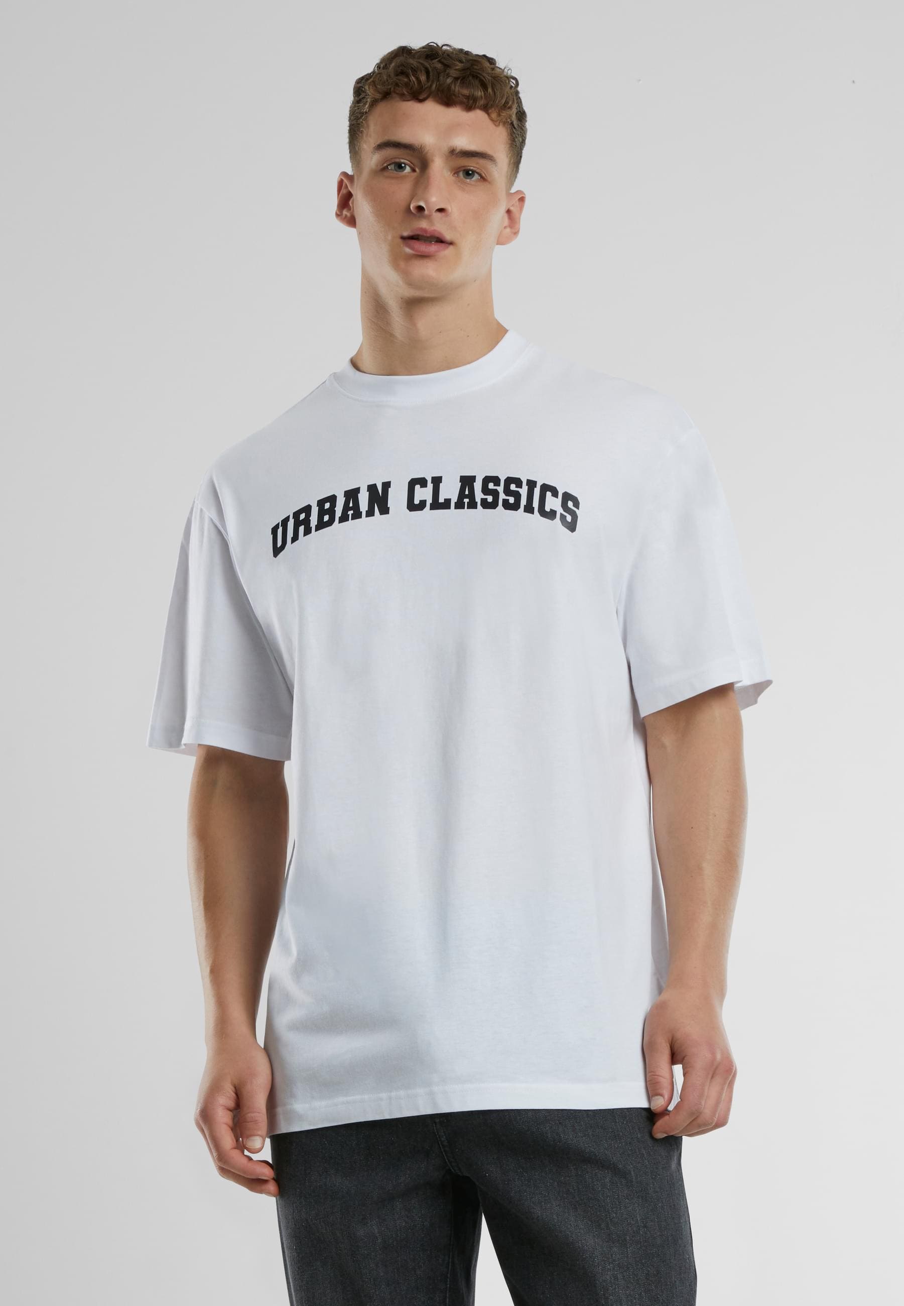 URBAN CLASSICS T-Shirt »Urban Classics UC College Logo Tall Tee«, (1 tlg.)