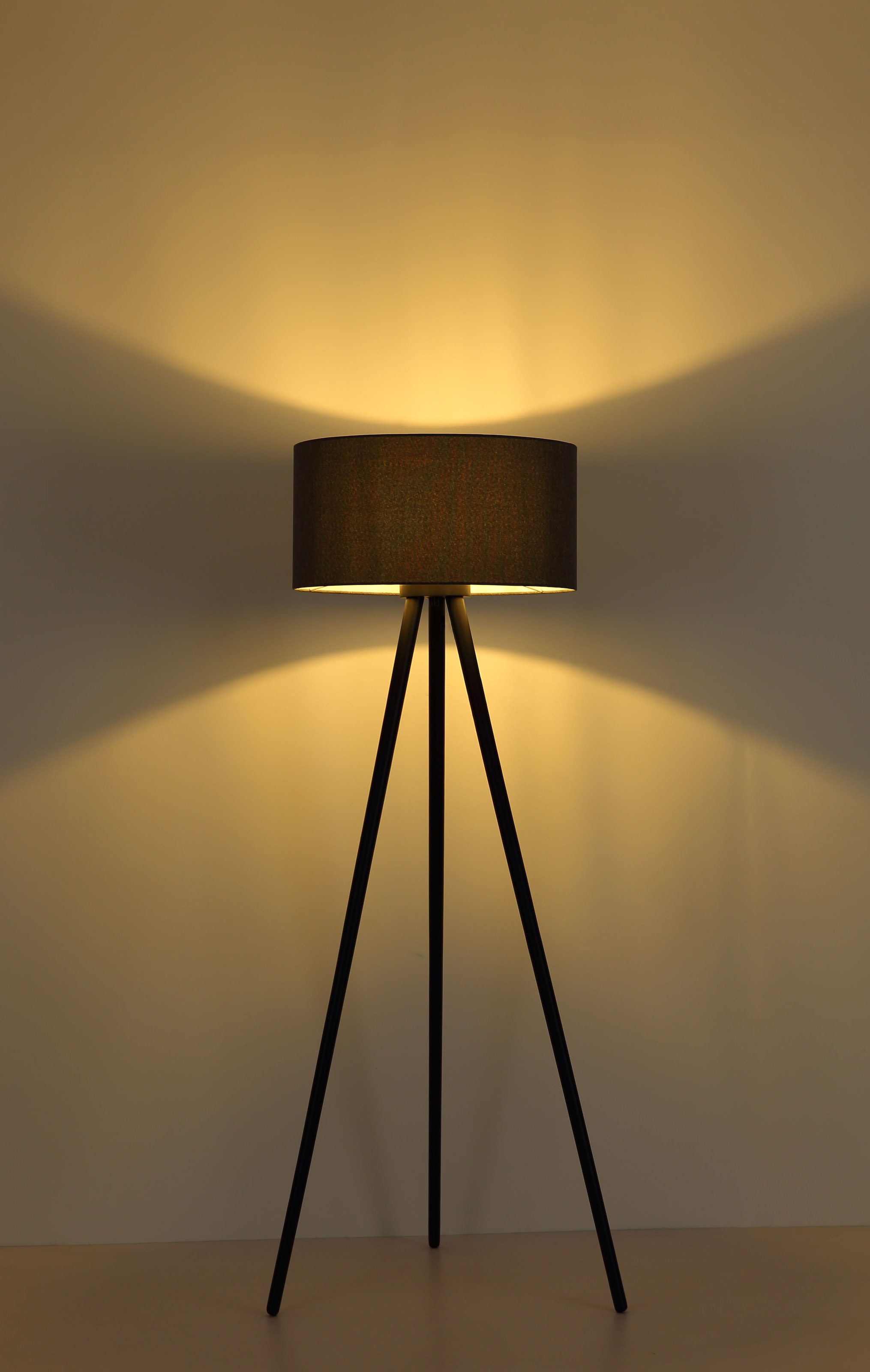 NOWA Stehlampe »STABILO« E27 1 Stk. Stehleuchte Holz, E27 Fassung, Fußschalter, klassisch