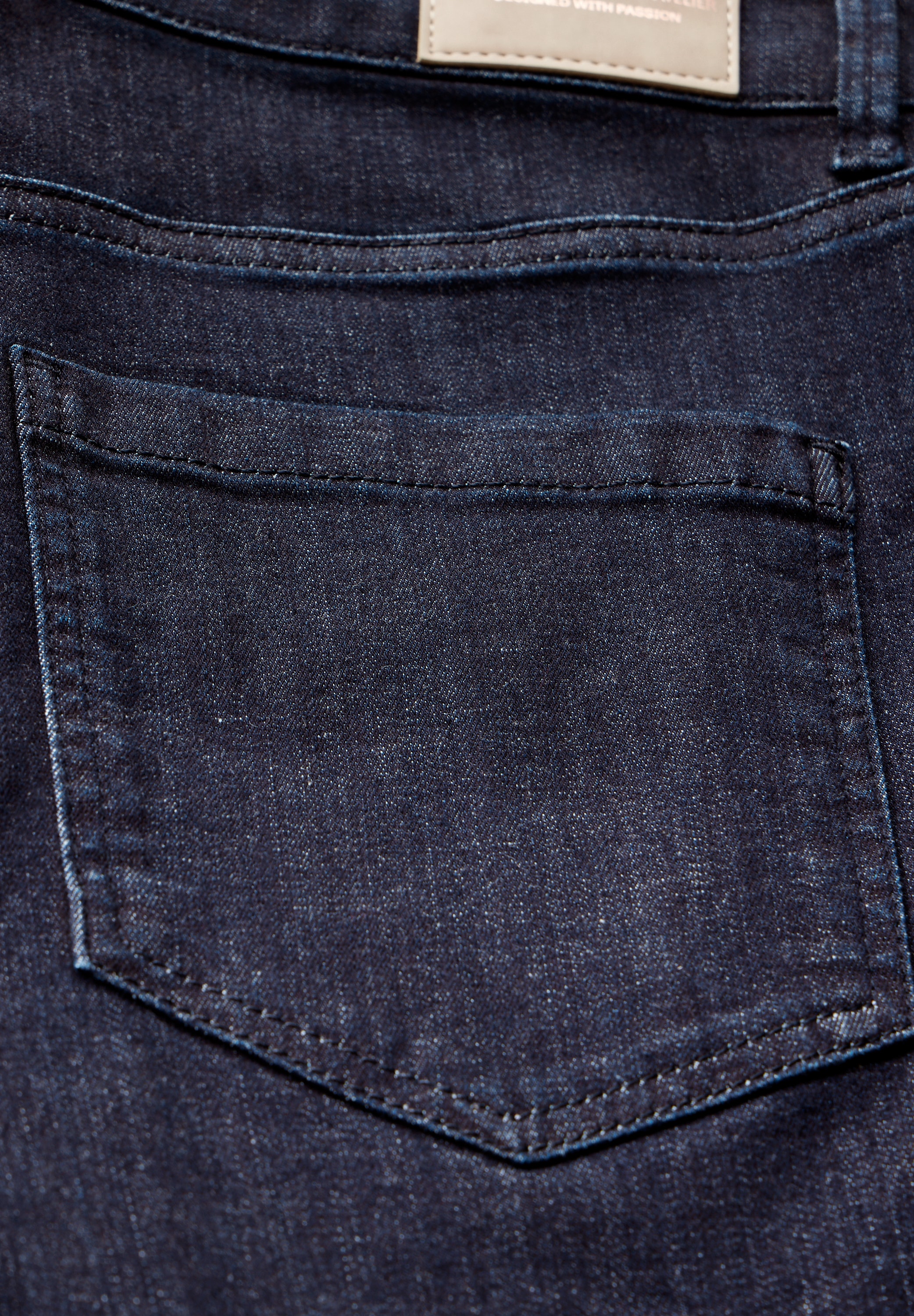 STREET ONE Straight-Jeans, aus Baumwolle mit Stretchanteil