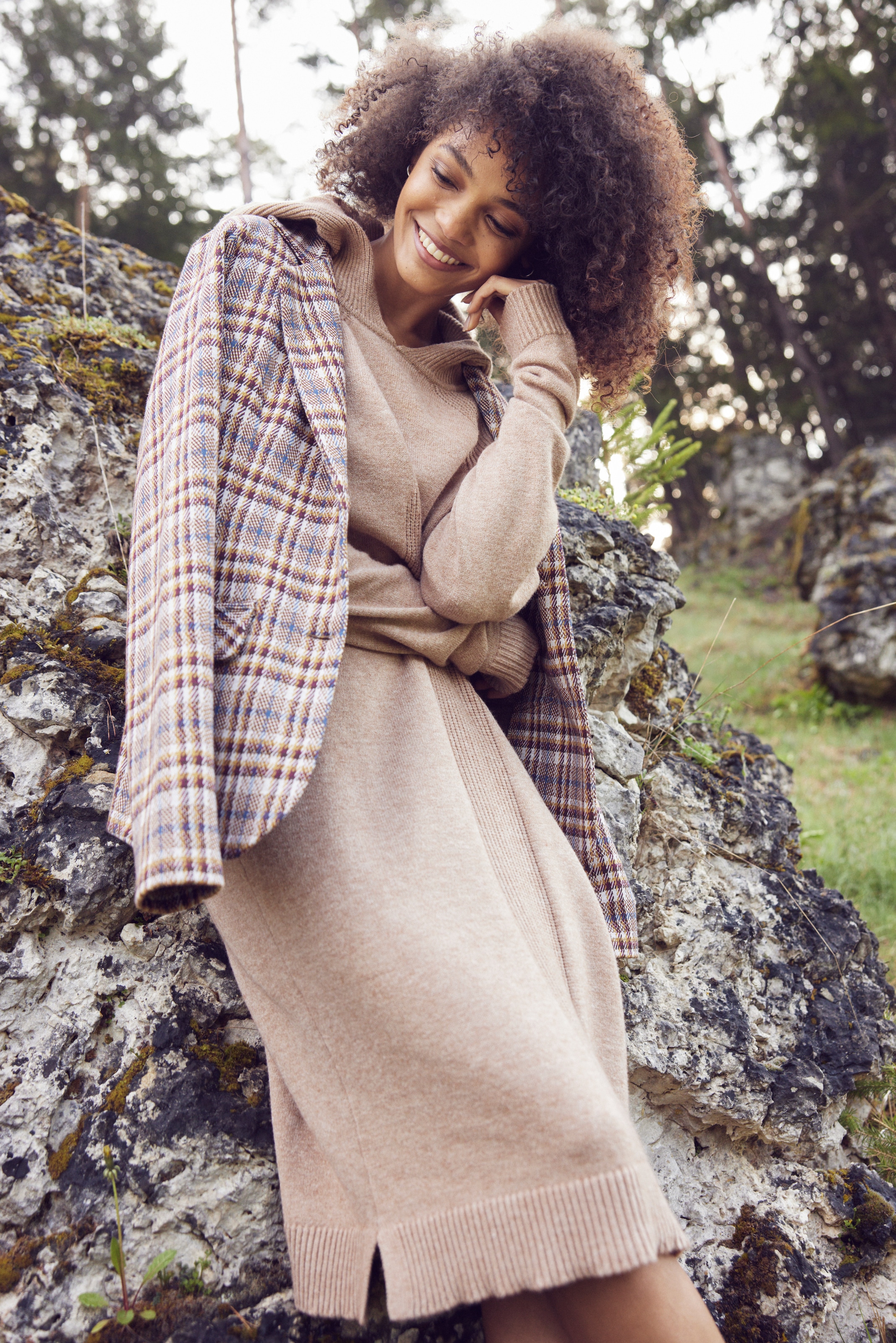 Aniston CASUAL für | BAUR trendfarbenem Karo-Dessin in bestellen Sweatblazer