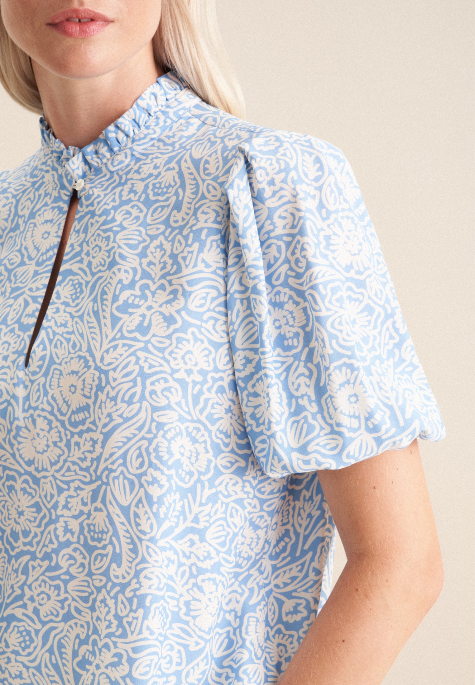 seidensticker Shirtbluse »Schwarze Rose«, Kurzarm Rundhals Floral