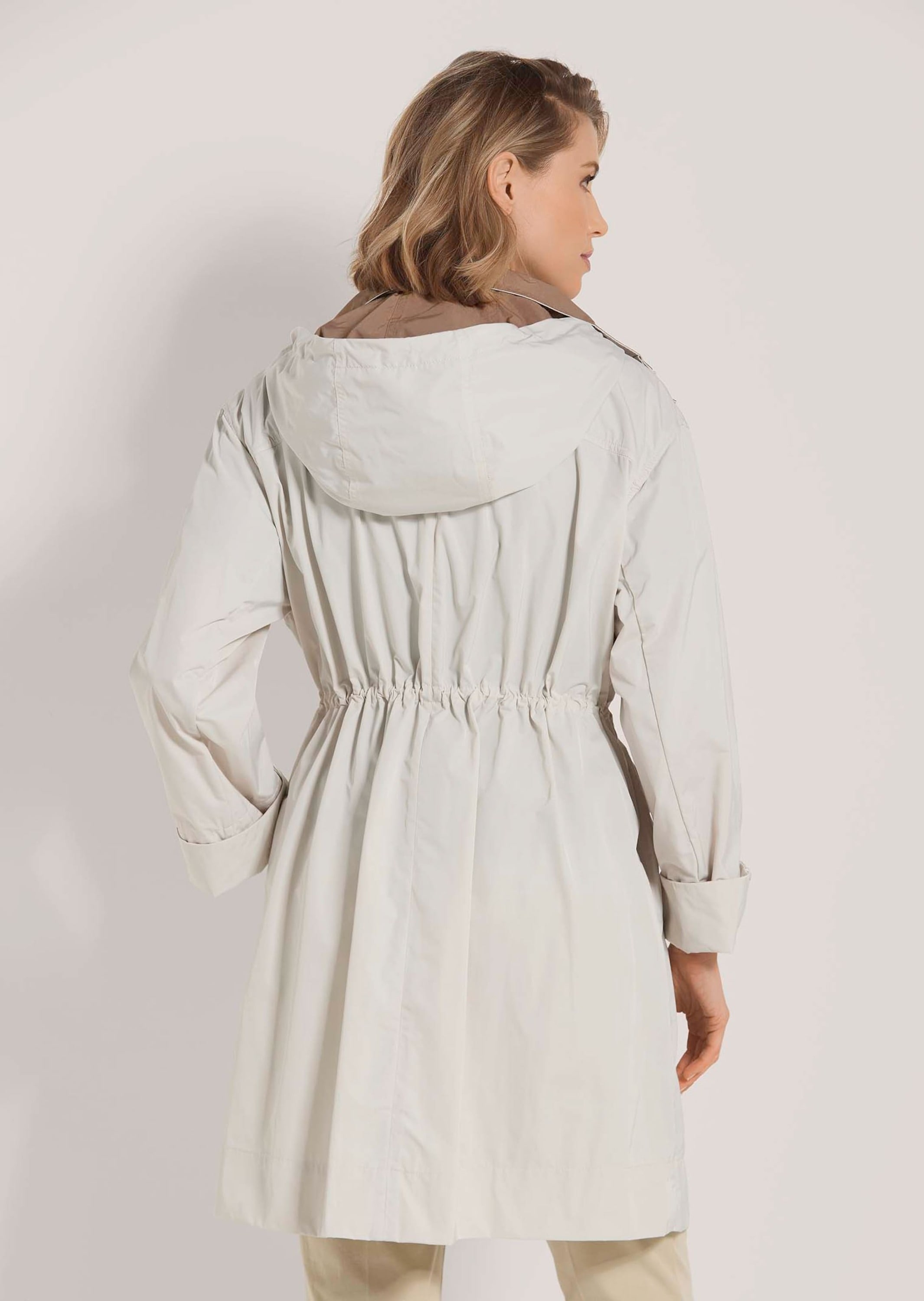 MADELEINE Kurzjacke »Jacke Outdoor-Jacke mit abnehmbarer Kapuze«