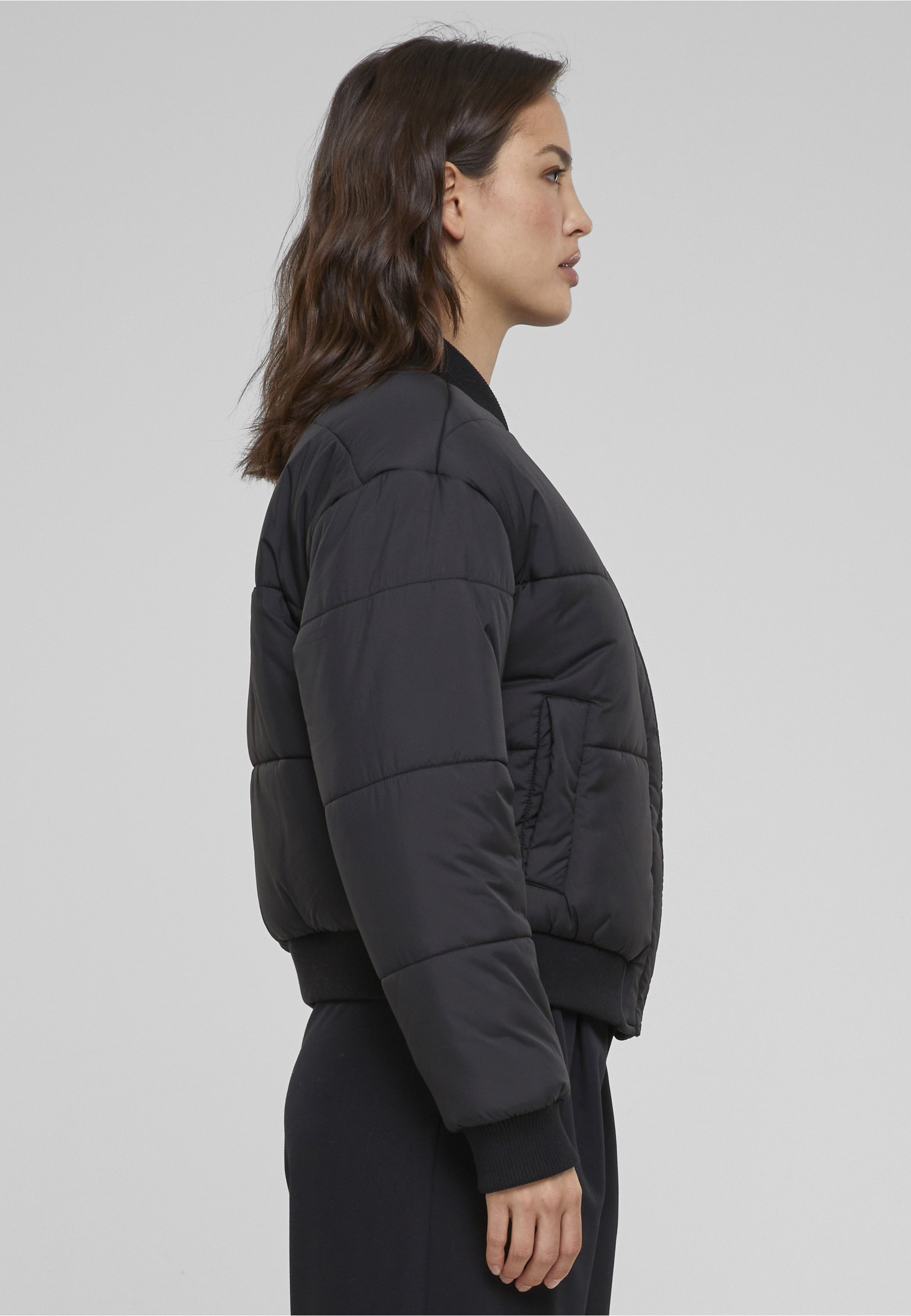 URBAN CLASSICS Winterjacke »Urban Classics Damen Ladies Puffer Blouson« 1 Stk. tlg. ohne Kapuze