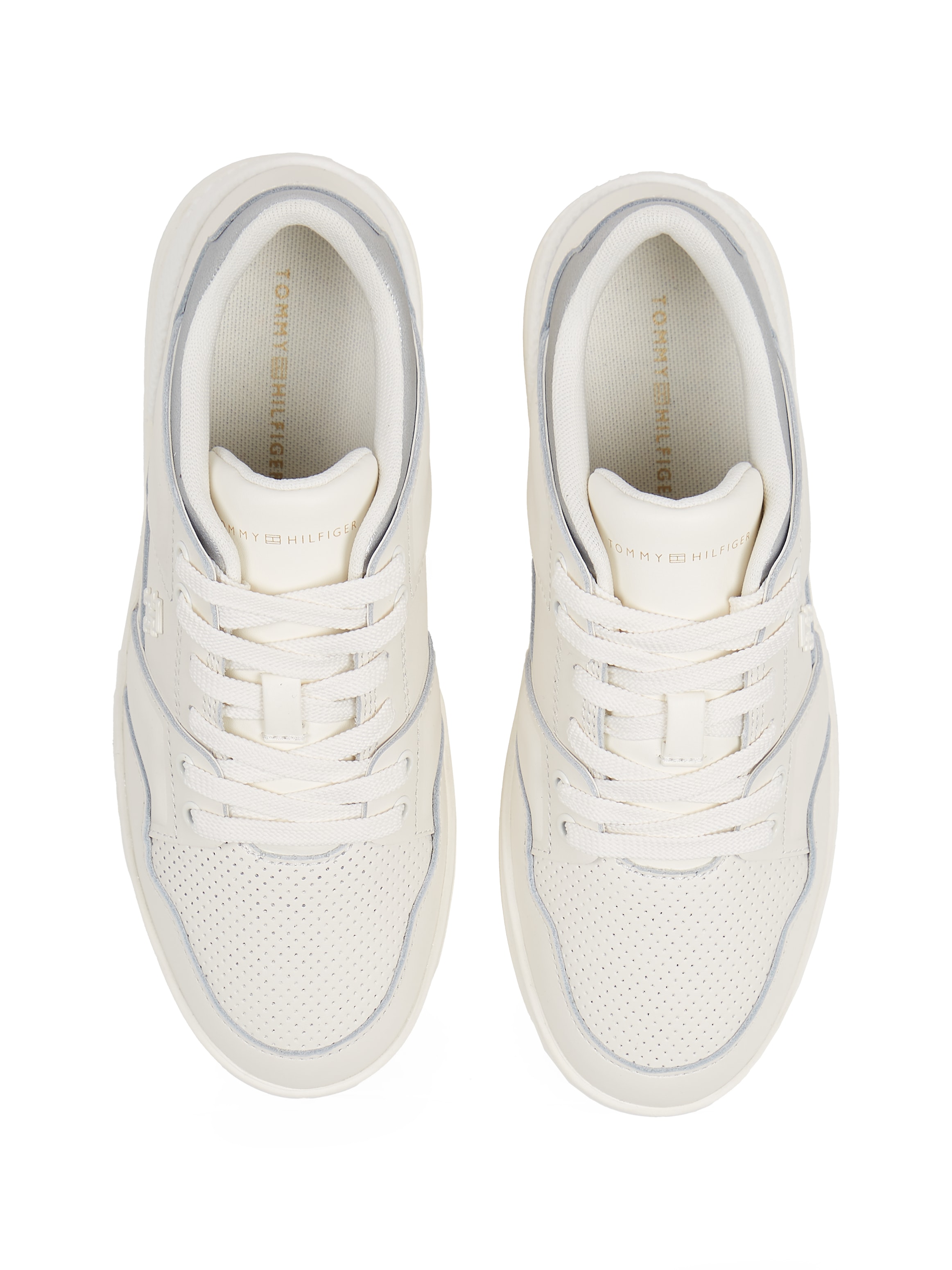 Tommy Hilfiger Plateausneaker »FEMININE BASKET SNEAKER«, Schnürschuh, Halbschuh, Freizeitschuh mit gepolstertem Schaftrand