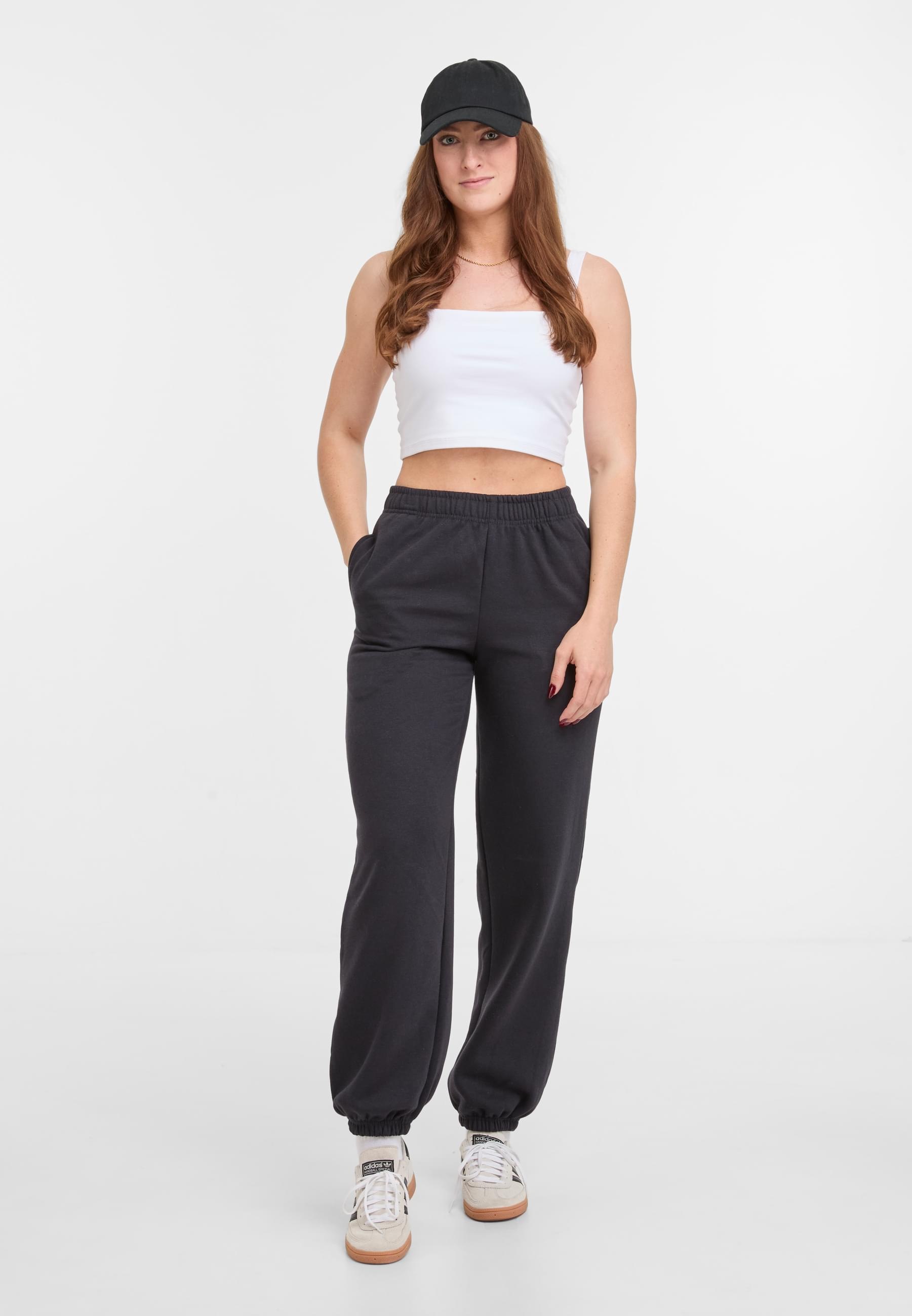 URBAN CLASSICS Jogginghose »Urban Classics Ladies Basic Essential Sweatpants«