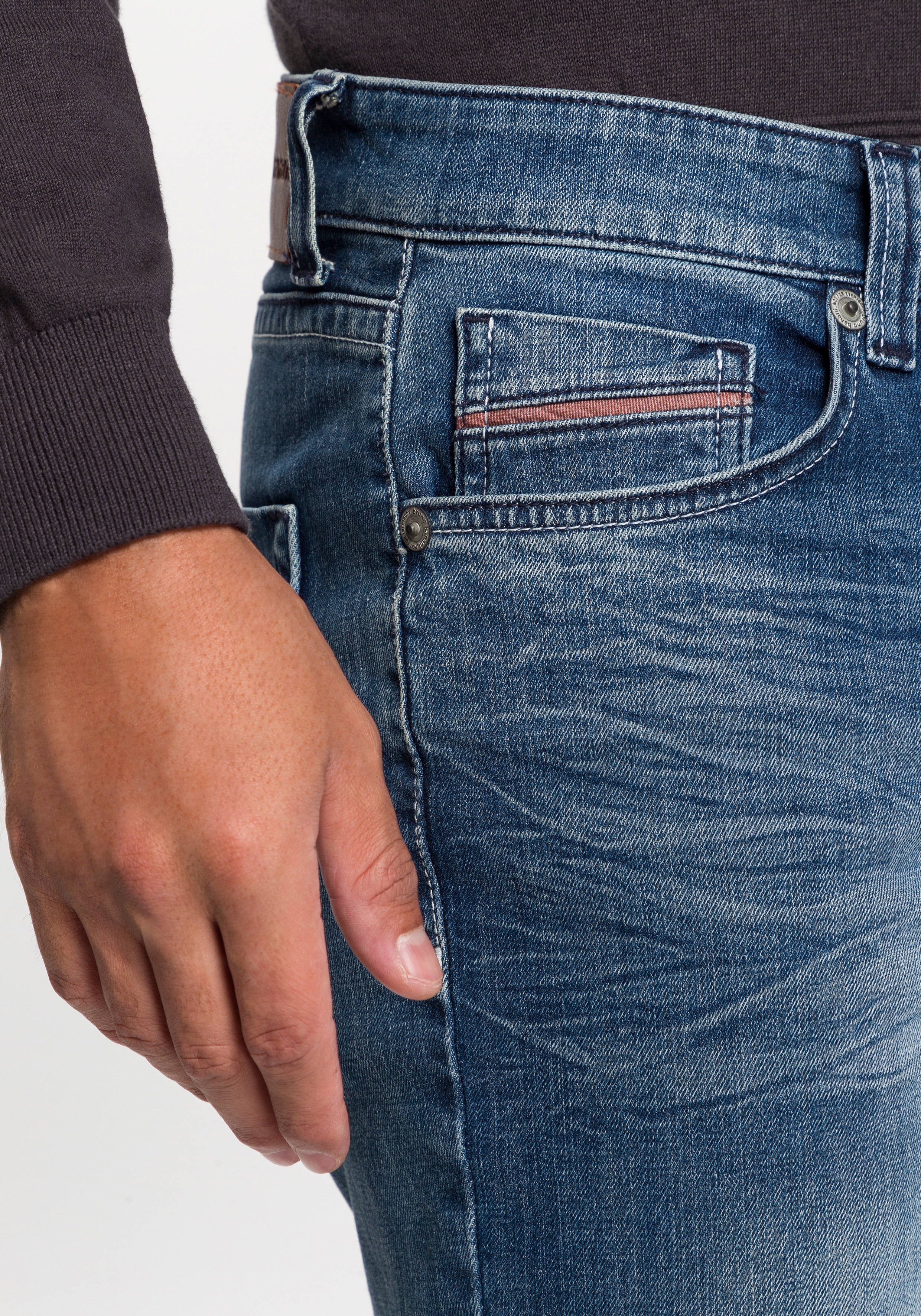 Thumbnail - Bruno Banani Straight-Jeans "Dylan", gerade Beinform, Used-Waschung, niedrige Leibhöhe