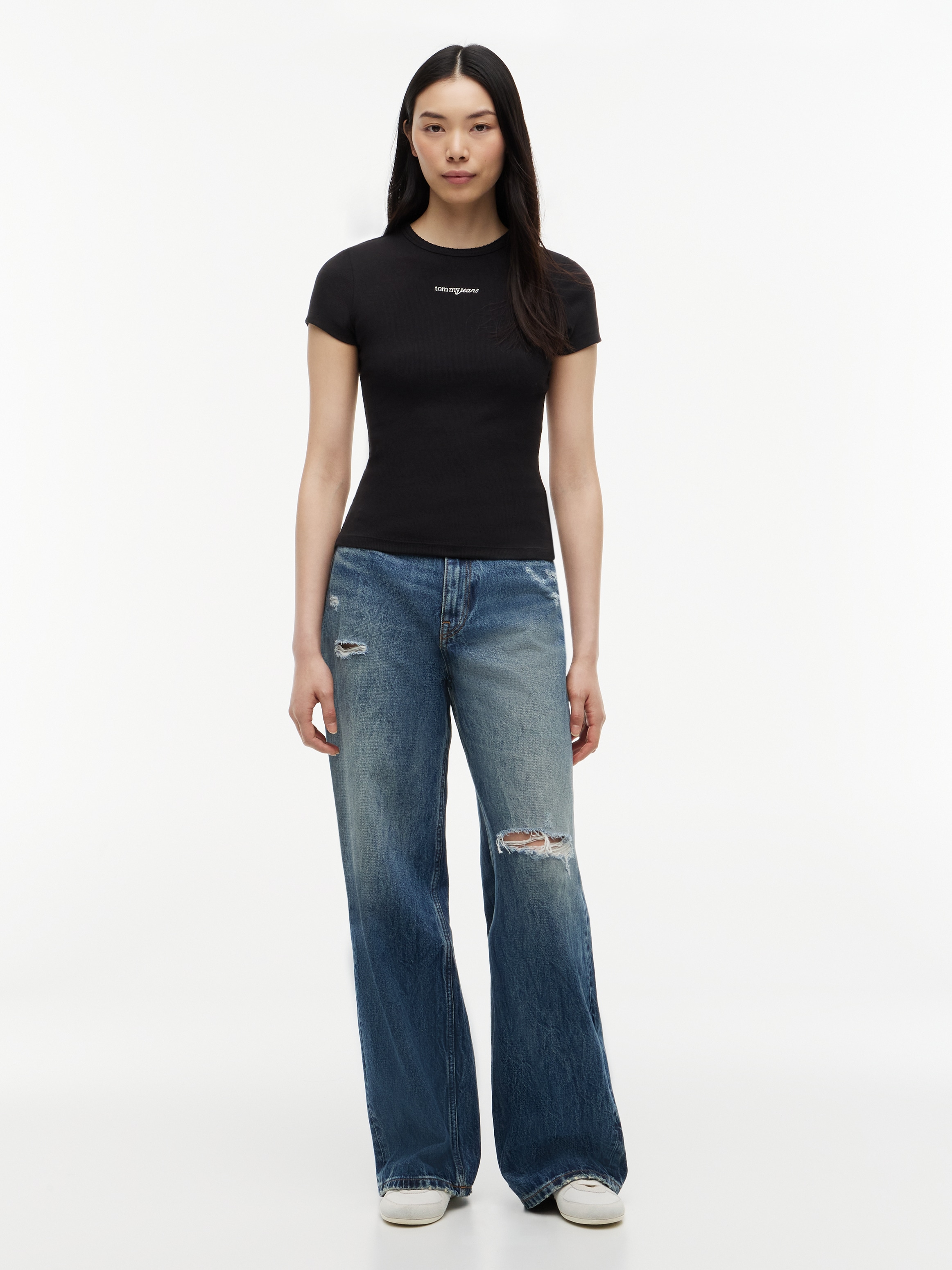 Tommy Jeans Kurzarmshirt »TJW SLIM SCRIPT RIB SS TEE« Baumwollmischung, slim fit, in gerippter Struktur