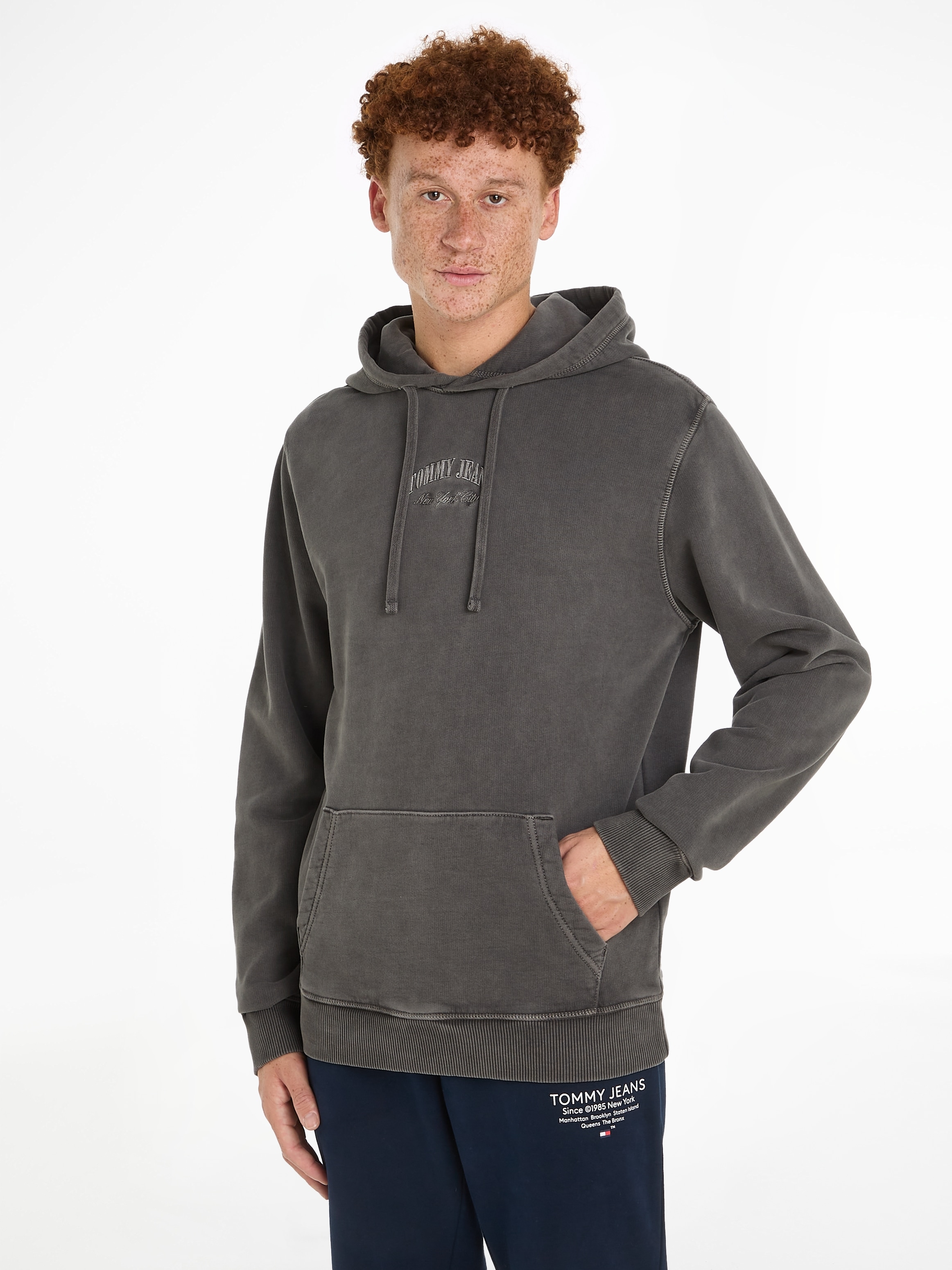 Tommy Jeans Kapuzensweatshirt "TJM REG ARCH VARSITY HOODIE", mit Tommy Jean günstig online kaufen