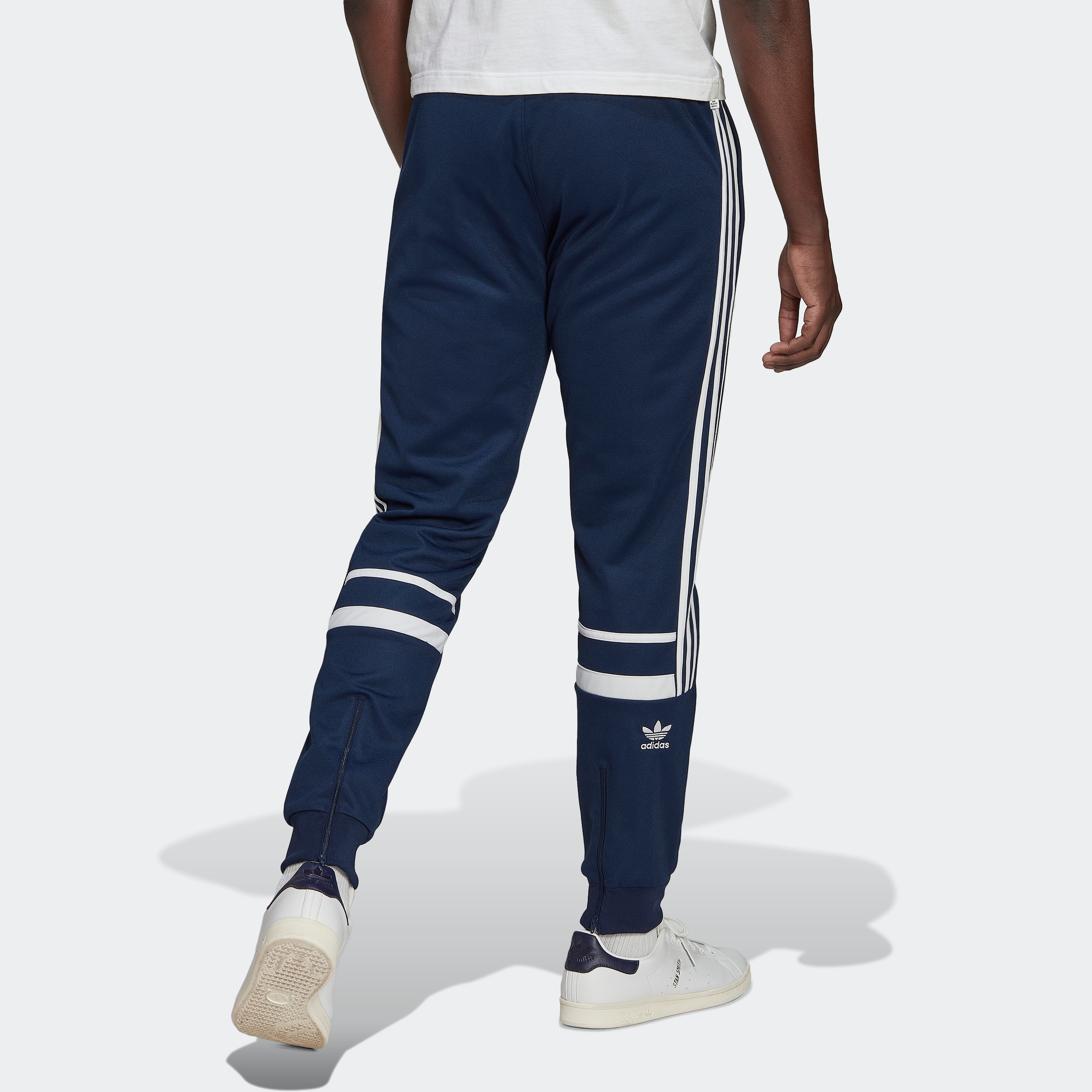 adidas Originals Sporthose "ADICOLOR CLASSICS CUTLINE HOSE", (1 tlg.) günstig online kaufen