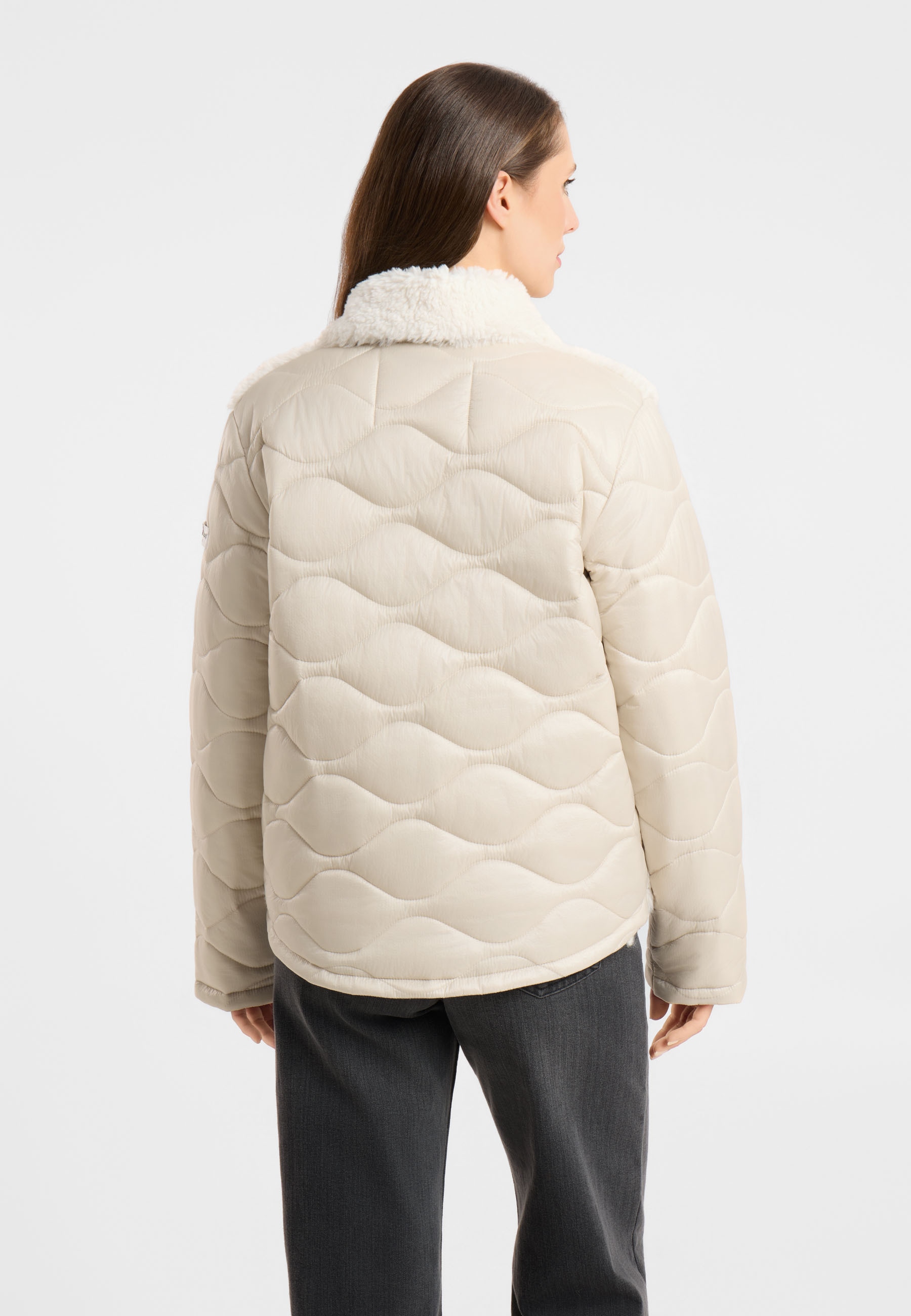 Frieda & Freddies Winterjacke »Frieda & Freddies Teddyjacke im Materialmix mit Wellensteppung«
