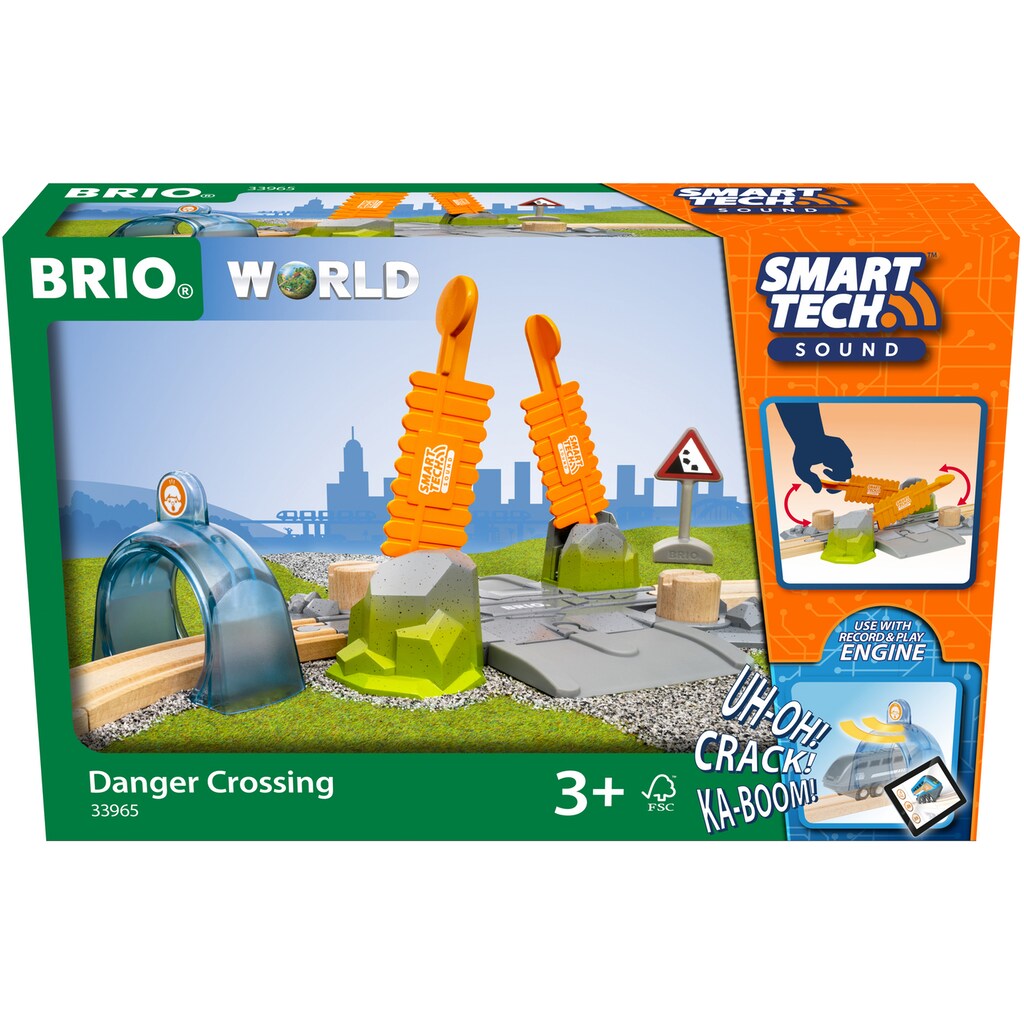 BRIO® Spielzeugeisenbahn-Erweiterung »BRIO® WORLD, Smart Tech Sound Abenteuer-Bahnübergang«, FSC®- schützt Wald - weltweit