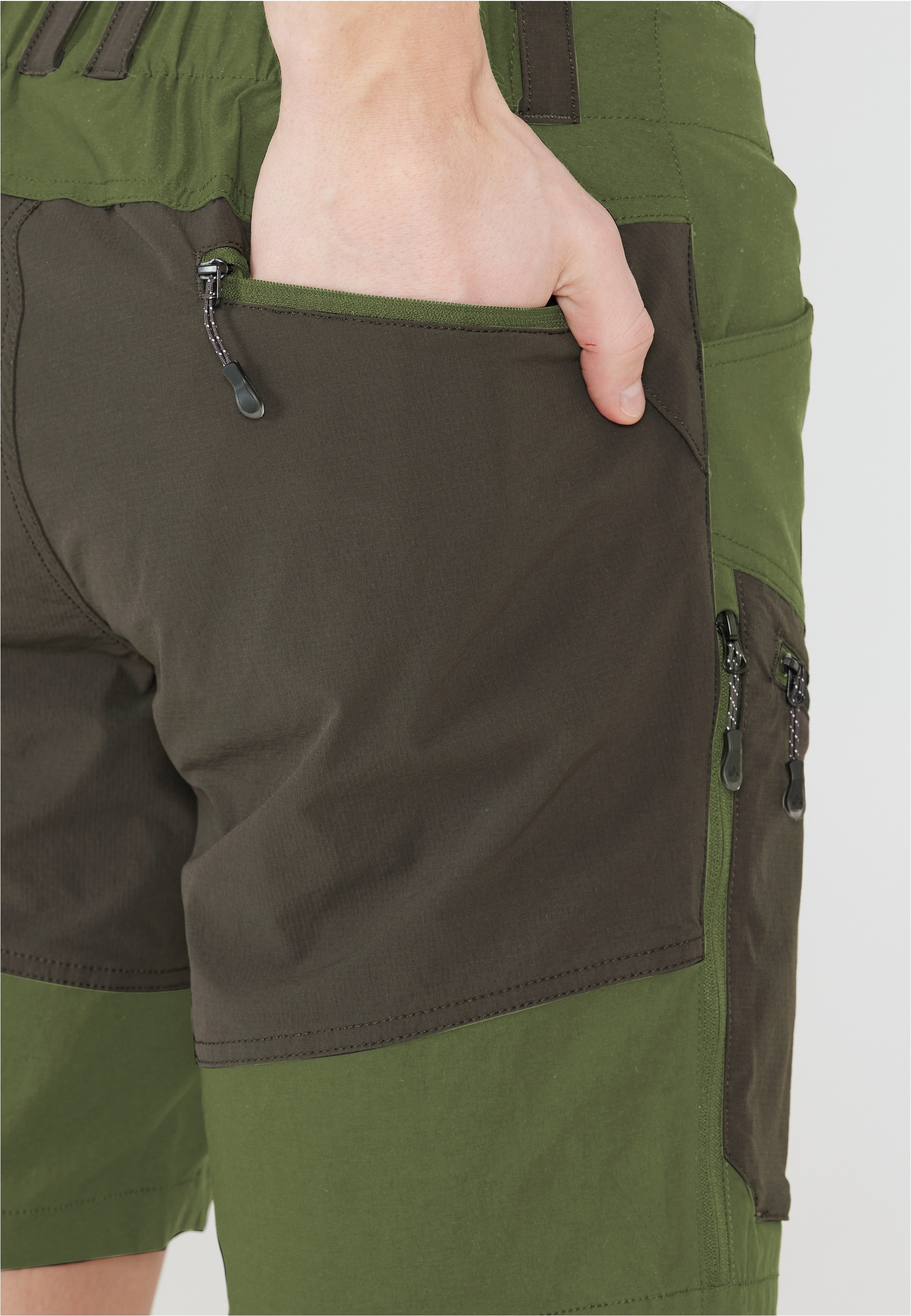 WHISTLER Shorts »Kodiak«, aus funktionalem und wasserabweisendem Material