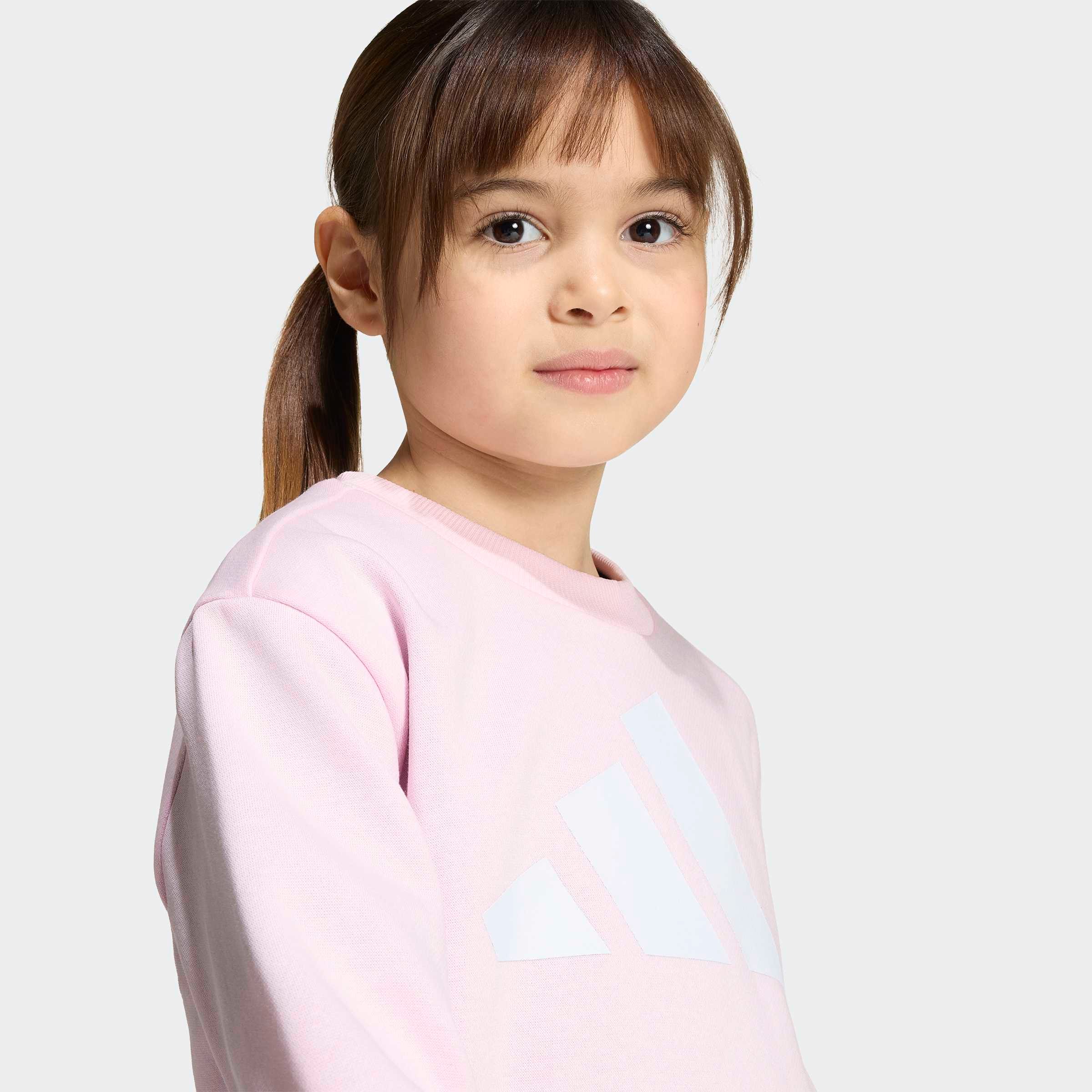 adidas Sportswear Trainingsanzug »ESSENTIALS KIDS« 2 Trainingsanzug für Kinder, zweiteilig, sportlicher Stil, zum Laufen