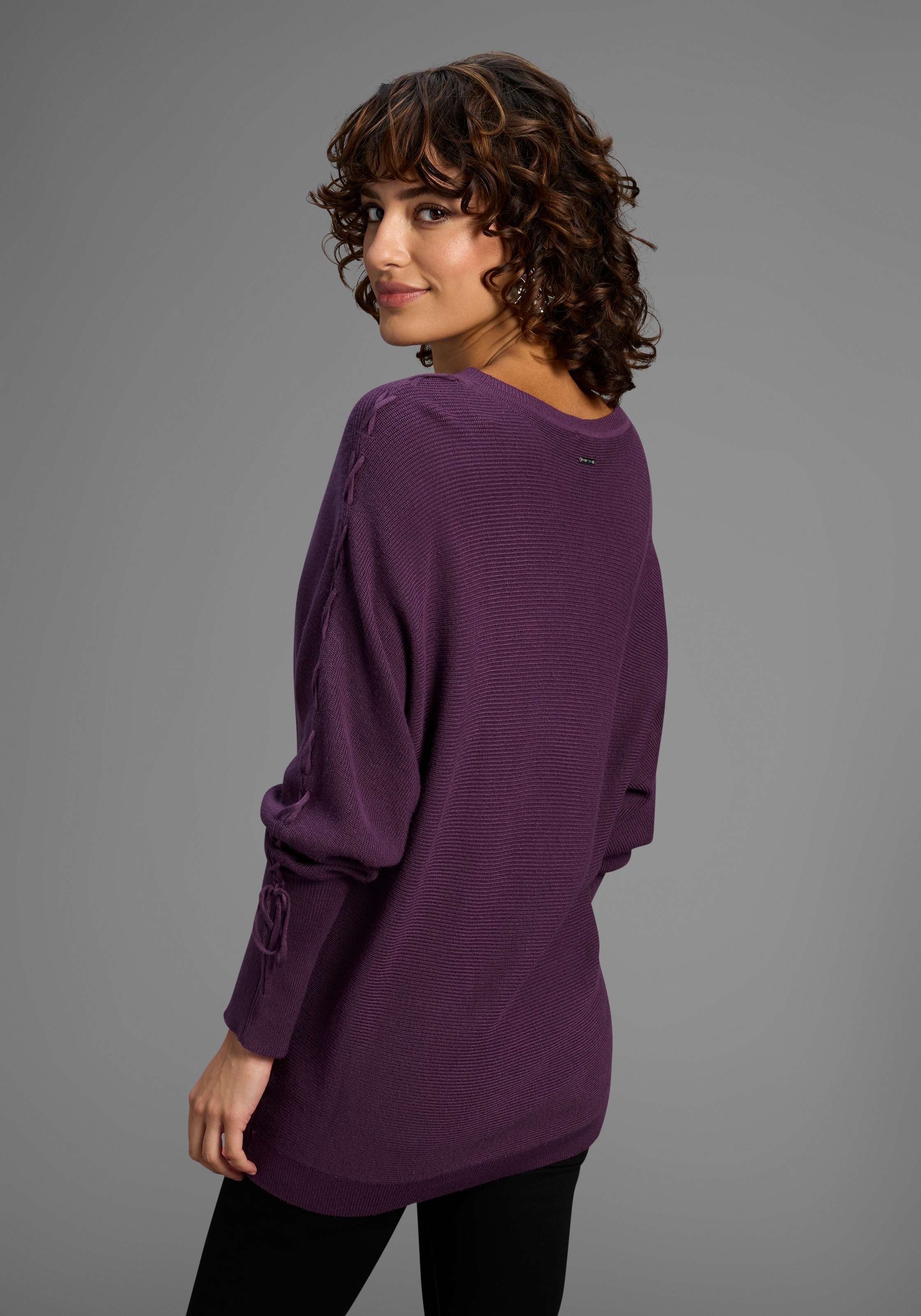 Thumbnail - Laura Scott Fledermauspullover, Übergangspullover mit femininen Schnürdetails