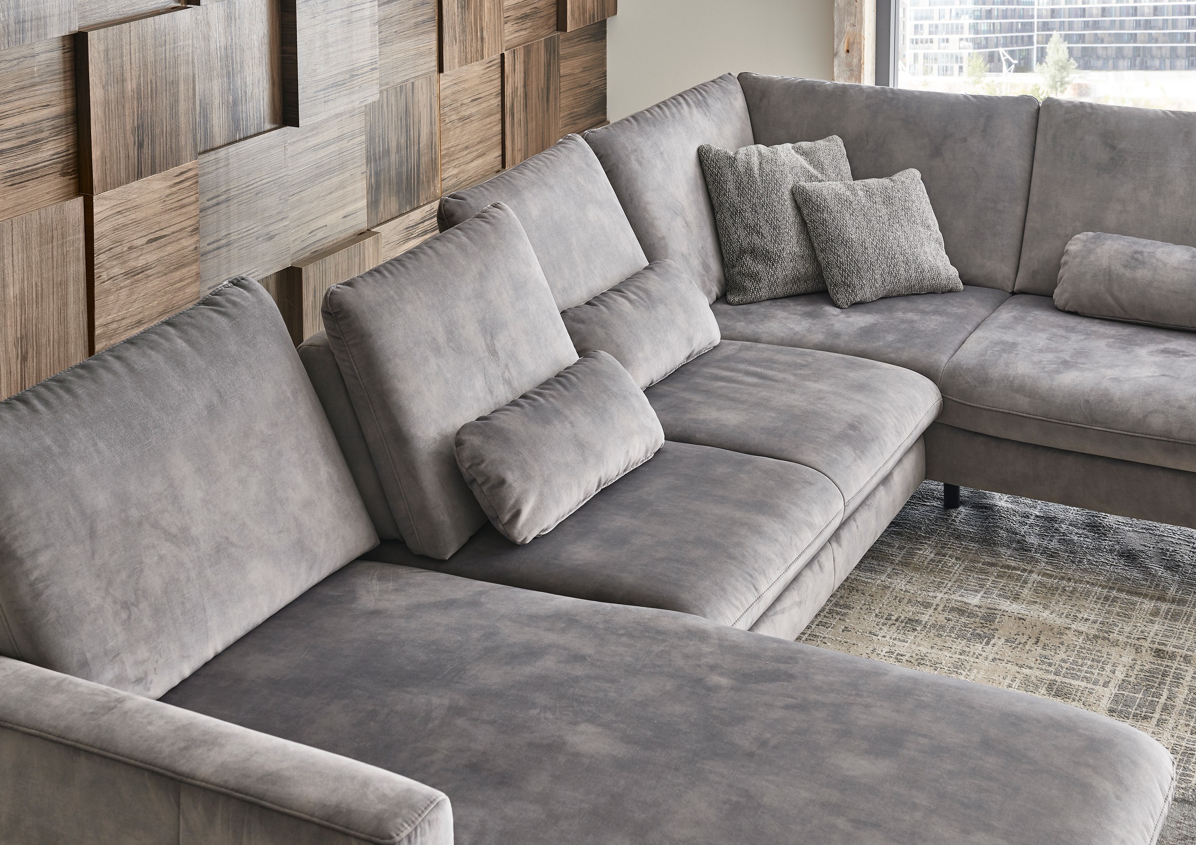 Die PlanBar Wohnlandschaft wahlweise mit Kopfstützen und Sitztiefenverstellung