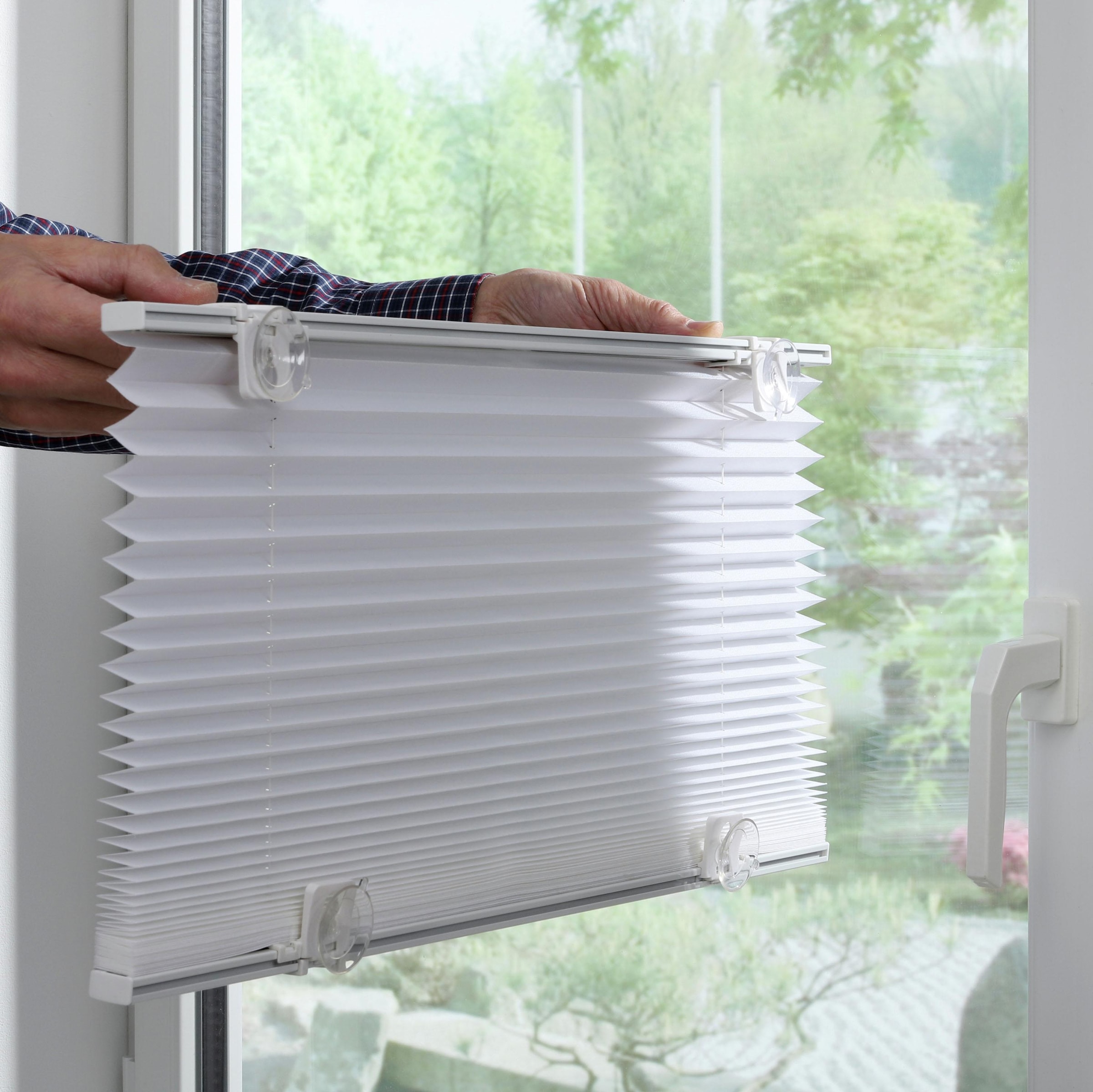 GARDINIA Plissee »Plissee Solo mit Saugnäpfen« Lichtschutz ohne Bohren mit integrierter Schnurführung