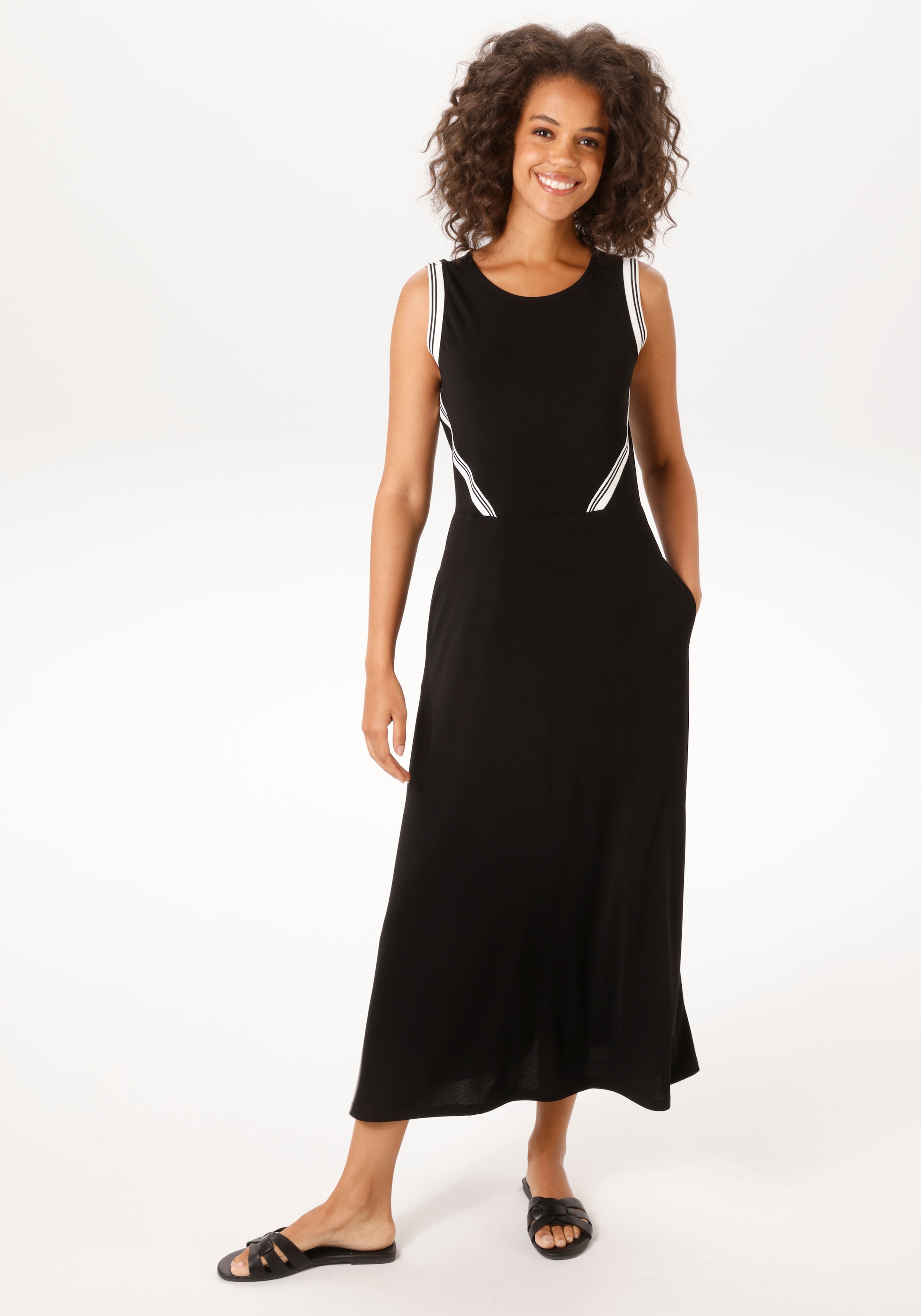 Aniston CASUAL Sommerkleid Eingrifftaschen mit gestreiften Tapes verziertem Oberteil