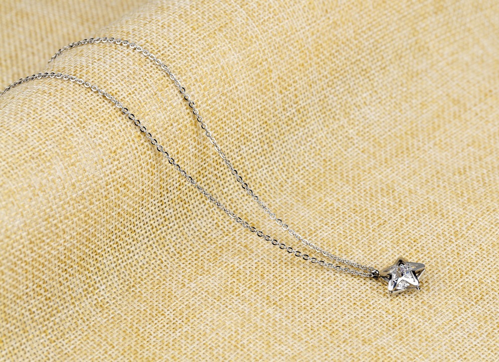 COLLEZIONE ALESSANDRO Kette mit Anhänger »Star«, mit großem Glasstein