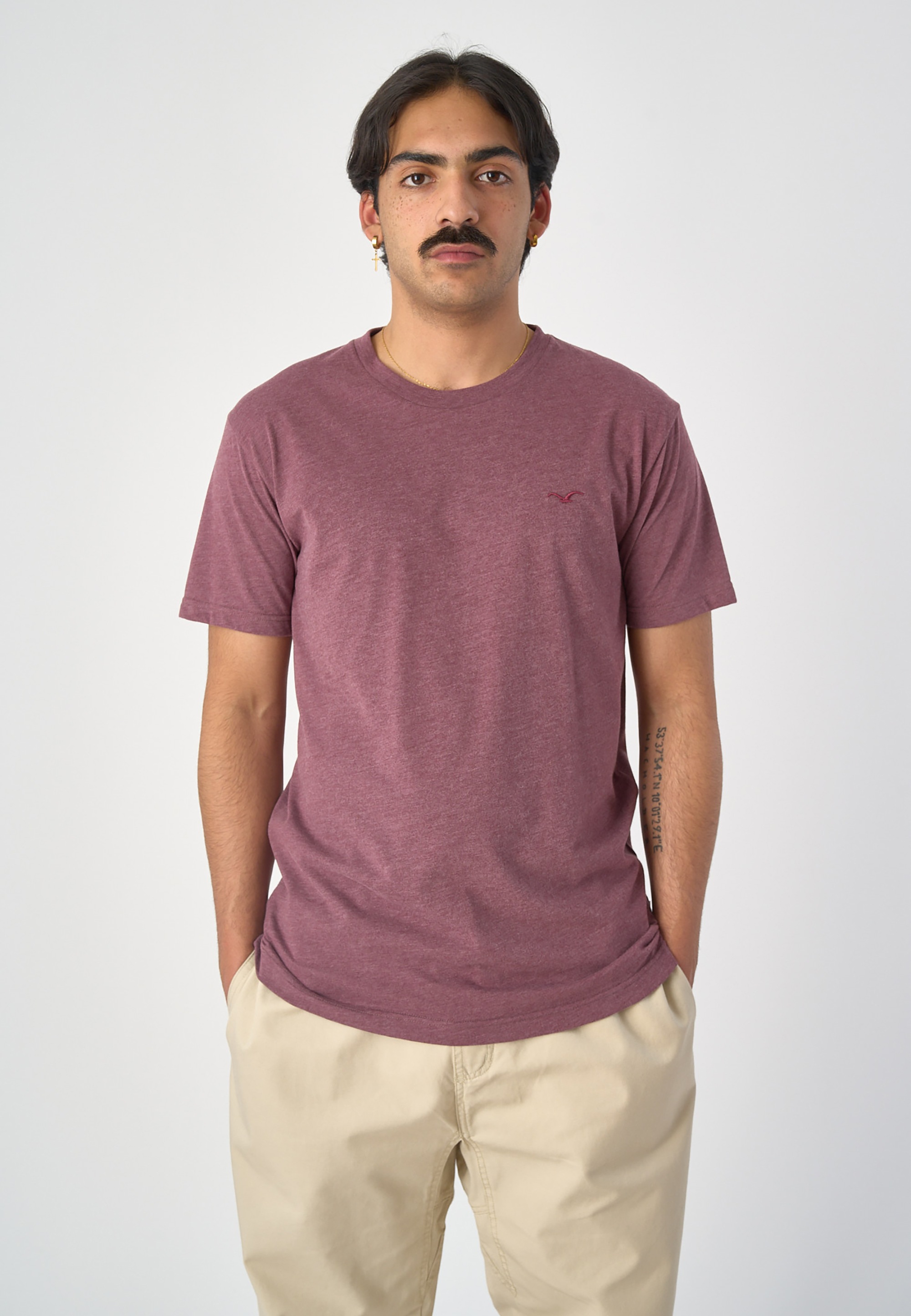 Cleptomanicx T-Shirt »Ligull mit (1 BAUR für | Regular«, Logo-Stickerei tlg.), ▷ kleiner