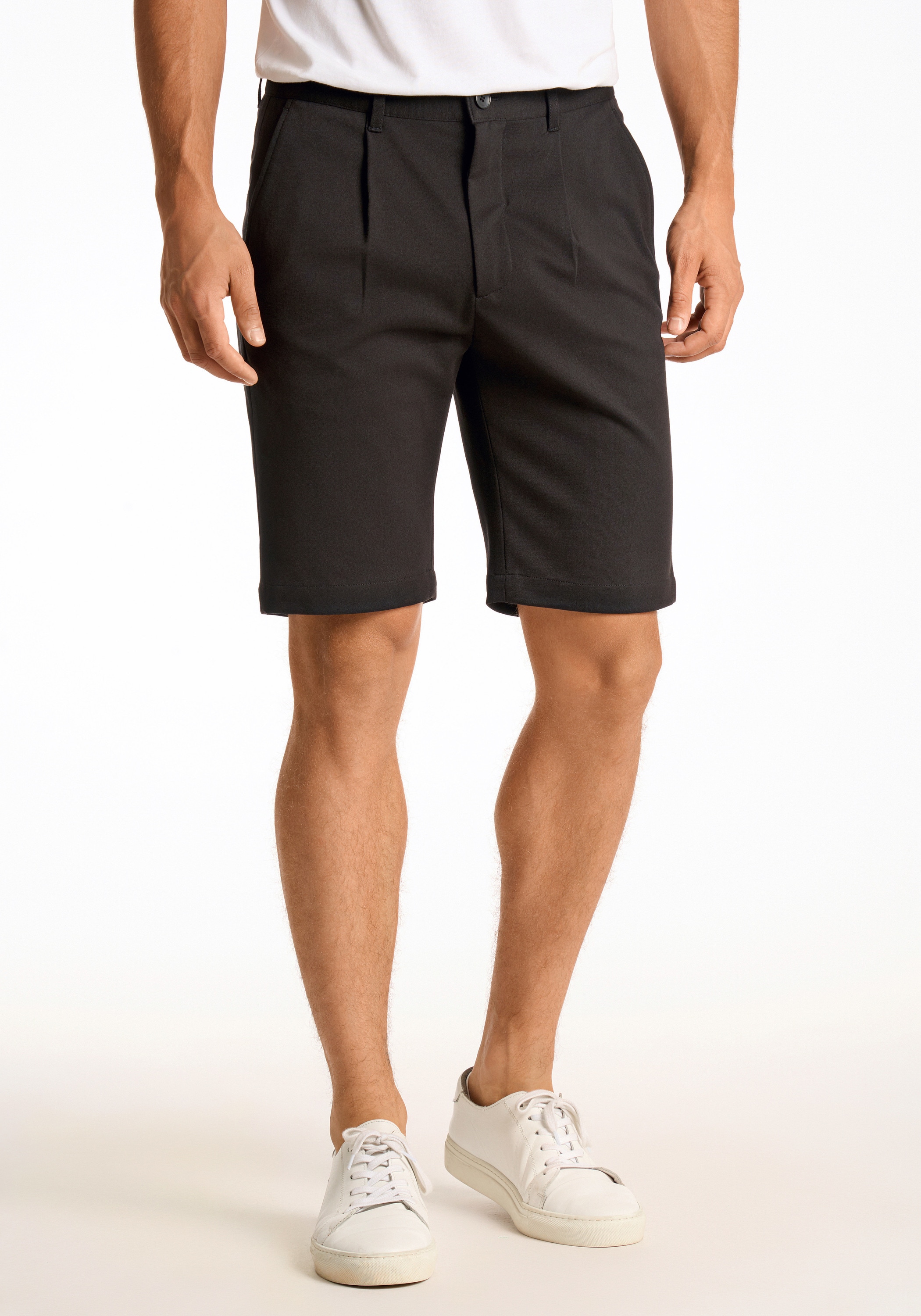 LINDBERGH Shorts "Performance-Shorts Regular Fit" günstig online kaufen