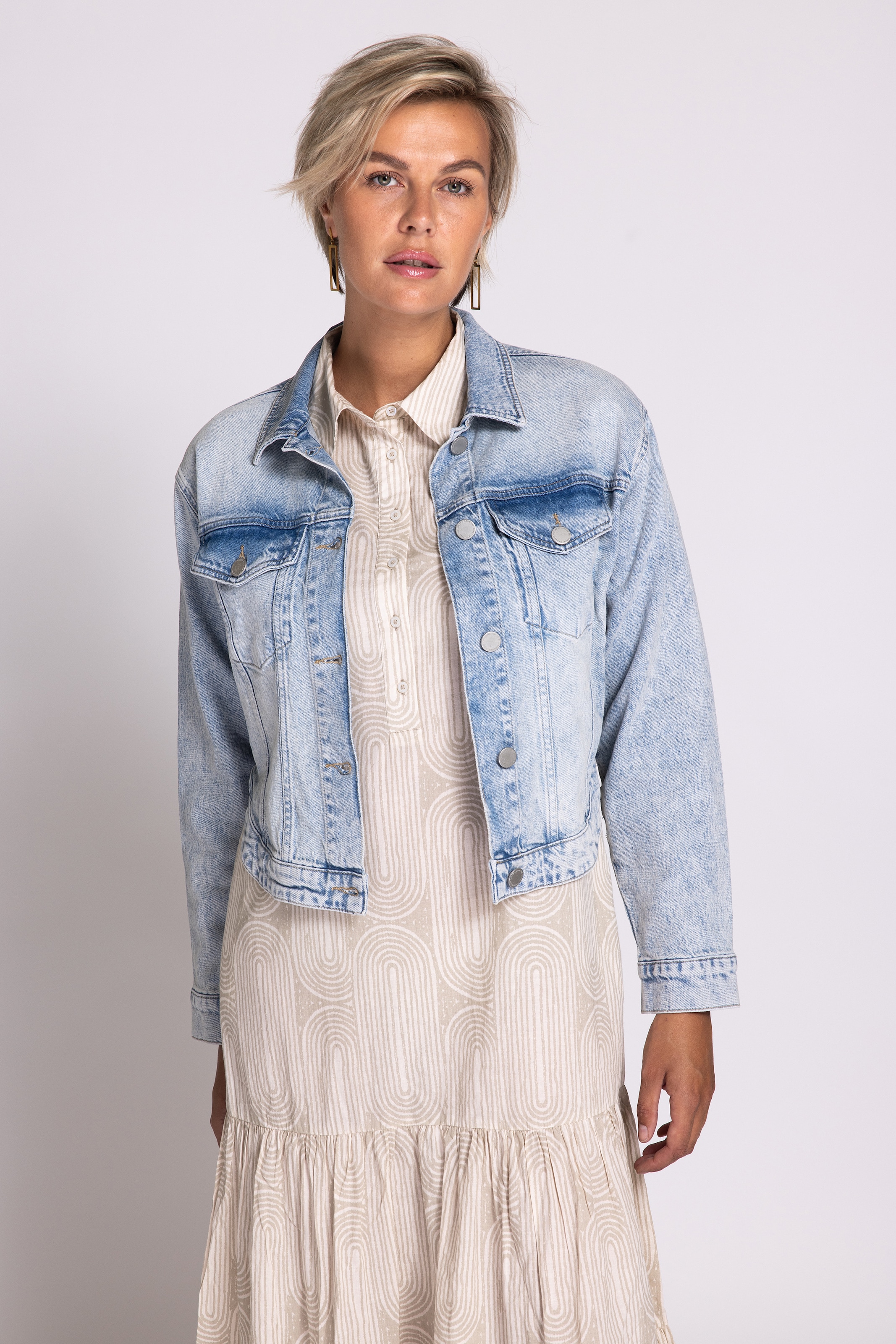 Zhrill Jeansjacke "NISSA", ohne Kapuze, Langarm, kurz geschnitten günstig online kaufen