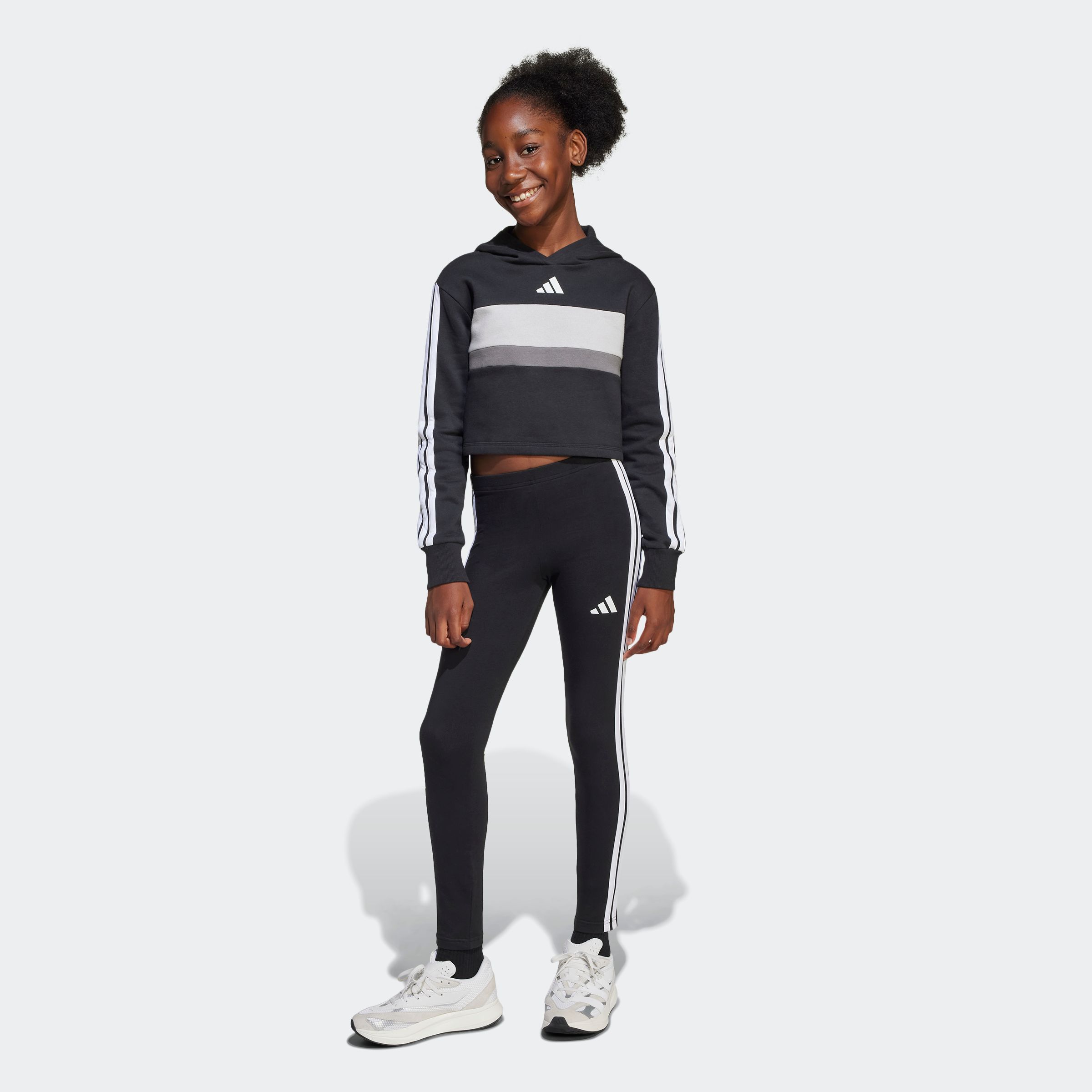 adidas Sportswear Trainingsanzug "SEASONAL ESSENTIALS TIBERIO 3-STREIFEN KIDS LEGGINGS-SET" 2 Stk.