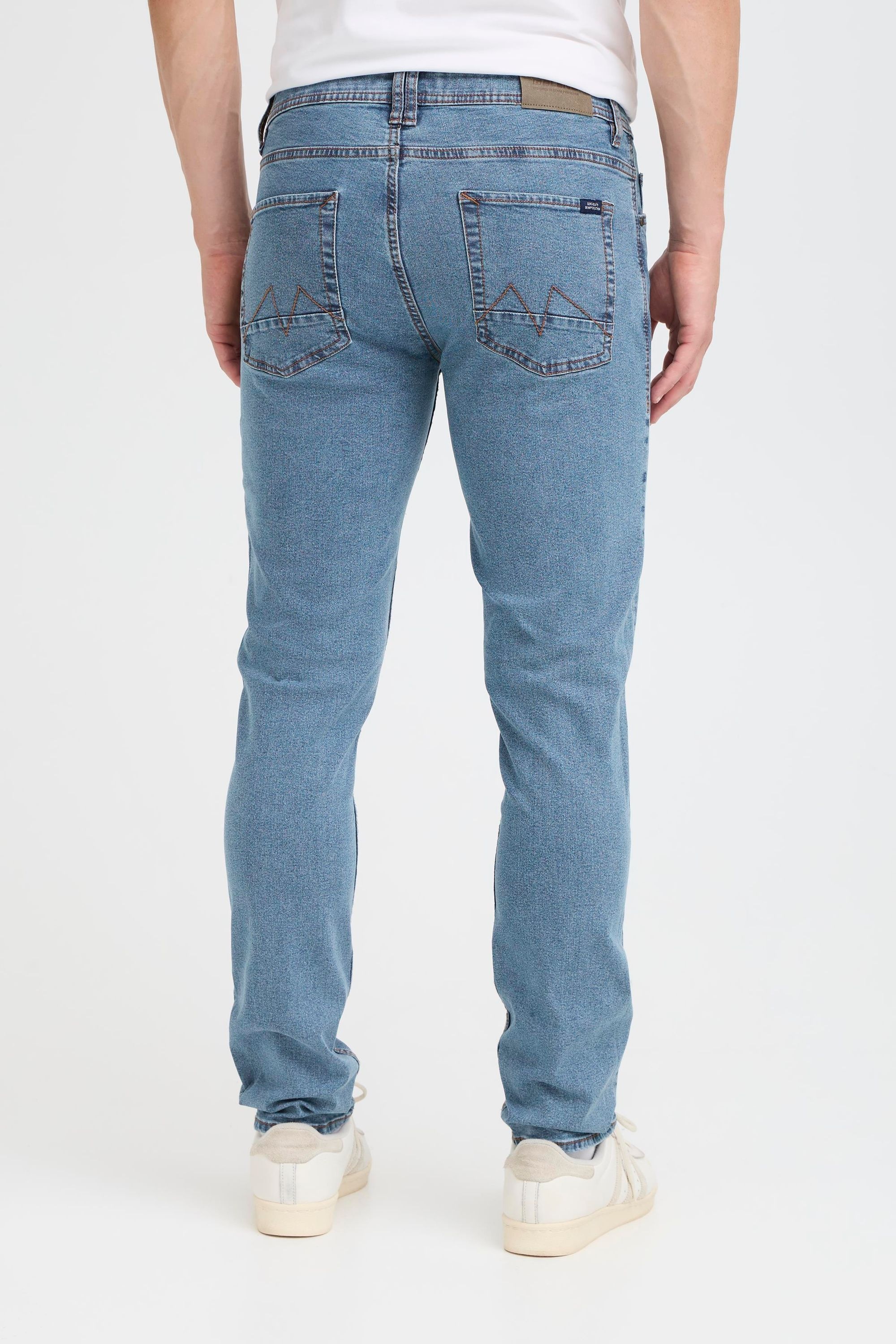 Slim-fit-Jeans BLEND "Slim-fit-Jeans BHZilan", Herren, Gr. 30, Länge 32, blau (denim light blau), Obermaterial: 68% Baumwolle CO. 27% Polyester PES. 3% Viskose CV. 2% Elasthan EL., Jeans Slim-fit-Jeans 6