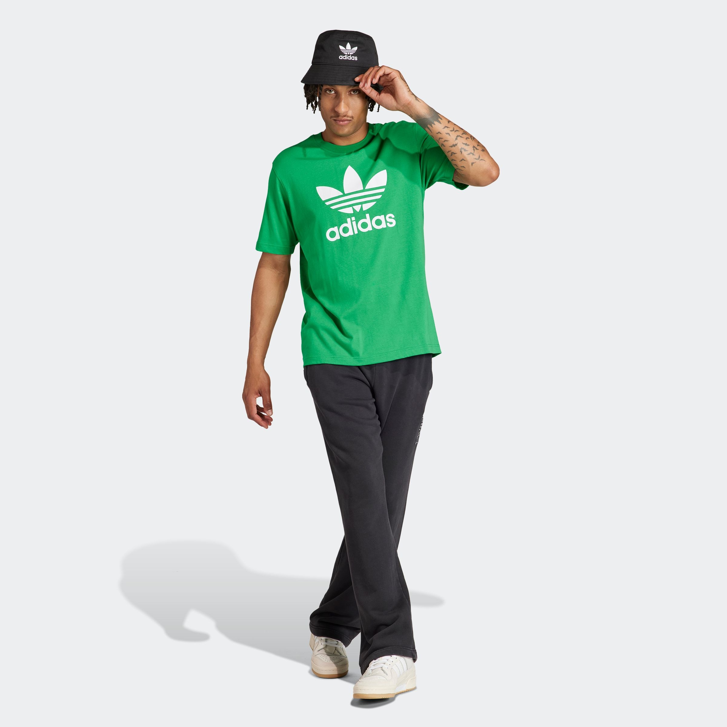 adidas Originals T-Shirt »TREFOIL T-SHIRT«, Basic Shirt mit großem Trefoil Logoprint