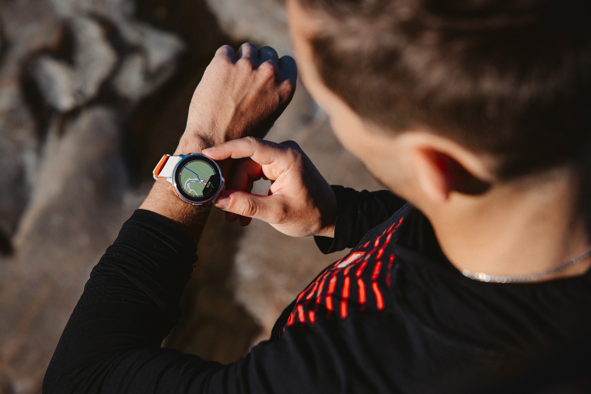 Polar Smartwatch »VANTAGE V3«, (3,5 cm / 1,39 Zoll), 32 GB, Premium-Multisportuhr Silikon-Armband S-L)