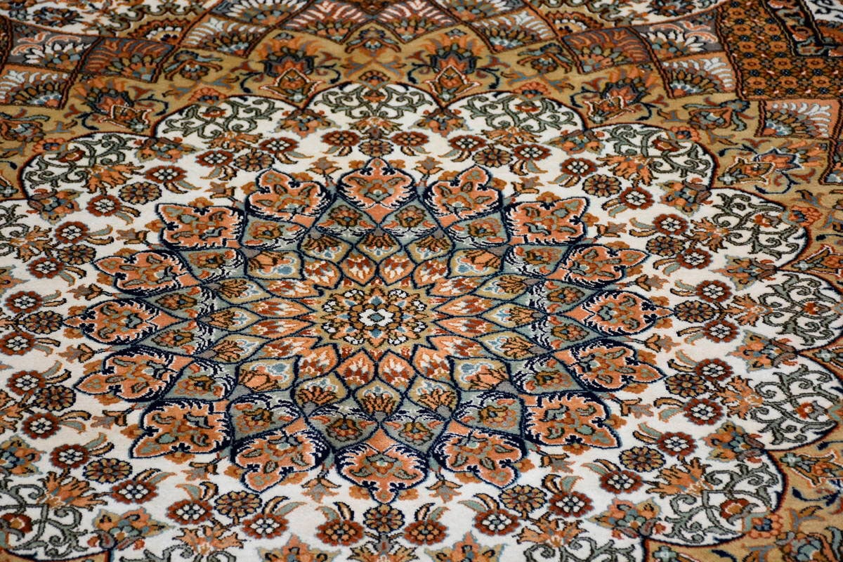 Kayoom Seidenteppich »Kashan 205«, rechteckig, 10 mm Höhe, Einzelstück mit Zertifikat, Wohnzimmer