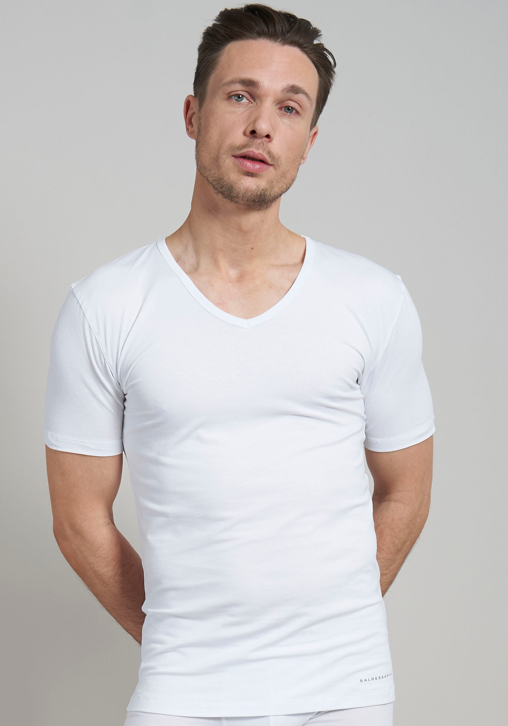 BALDESSARINI Unterhemd "Shirt, 1/2, V-Ausschnitt", (2er Pack), V-Ausschnitt günstig online kaufen