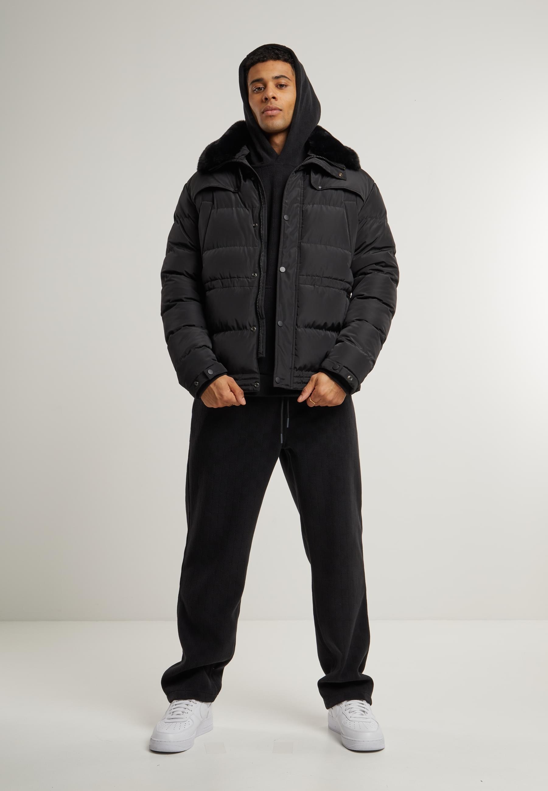 URBAN CLASSICS Kapuzensweatshirt »Urban Classics Jacquard Velvet Oversized Hoody«, (1 tlg.)