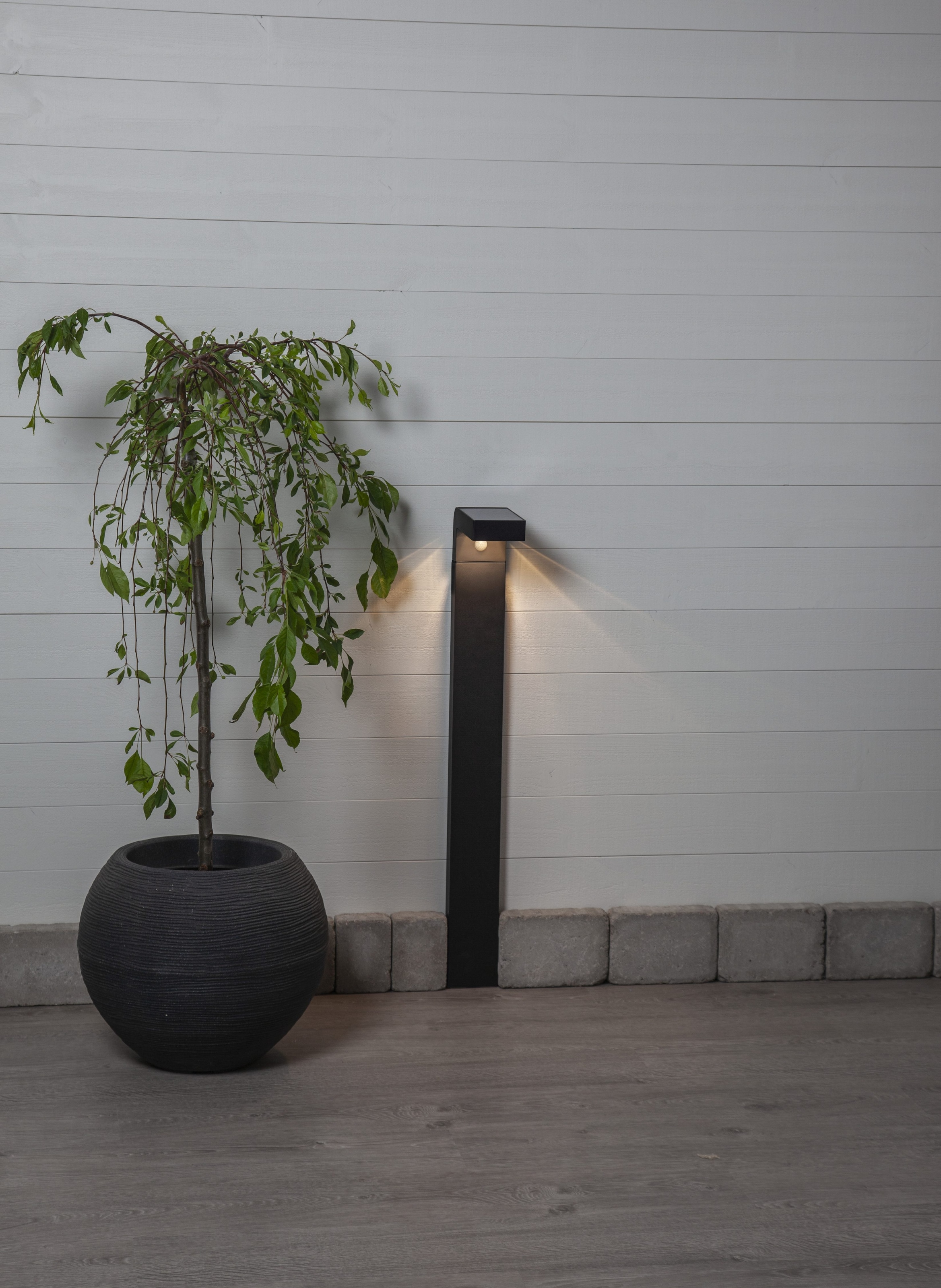 Parforce Traditional Hunting LED Solarleuchte »Solar-Wegleuchte Vici« LED-Board 1 Stk. Warmweiß Bewegungs- und Dämmerungssensor, 300 lm für 25 Sekunden, stetig 30 lm