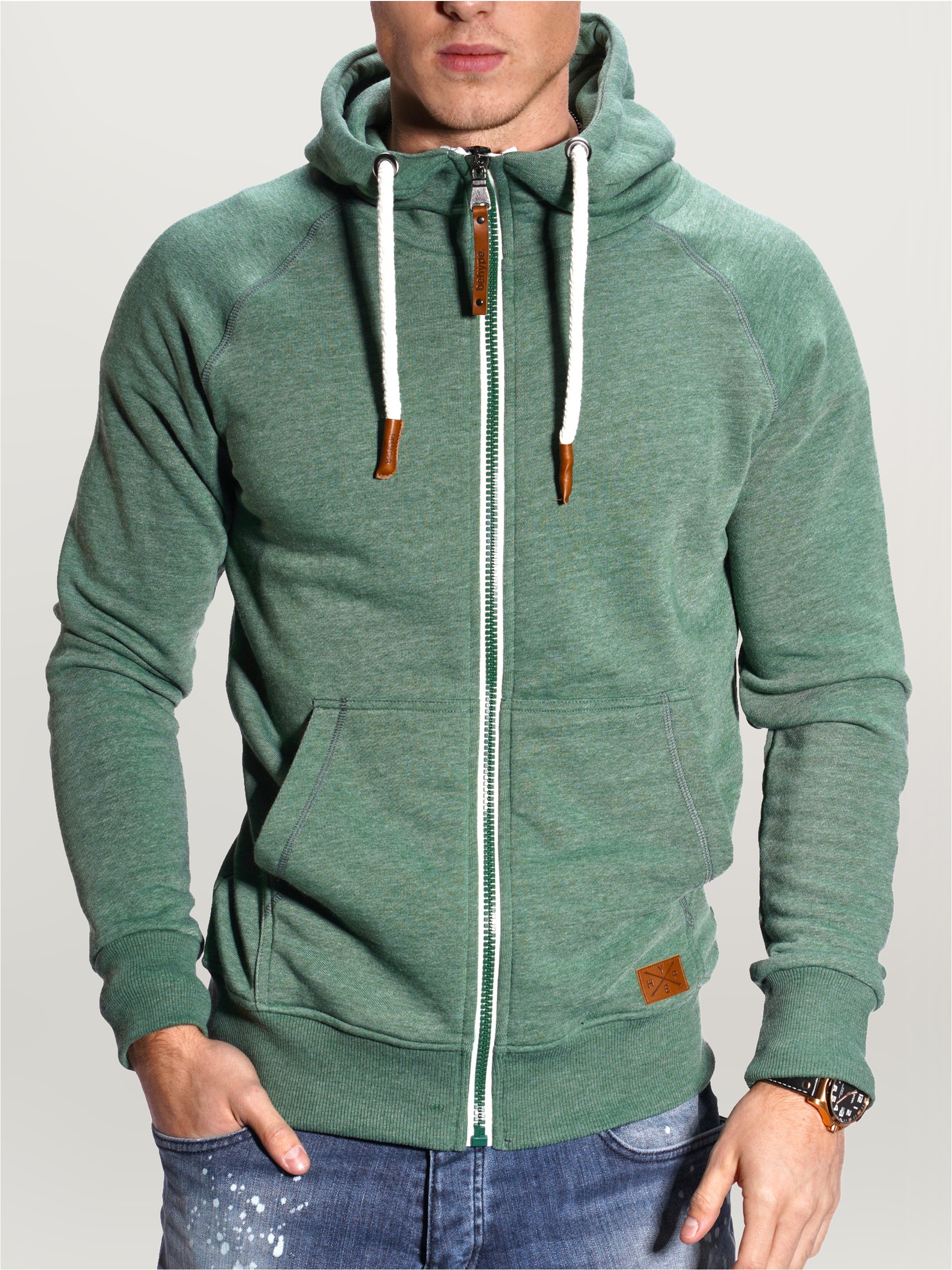 behype Sweatjacke »BHTANSER«, mit praktischem Kordelzug